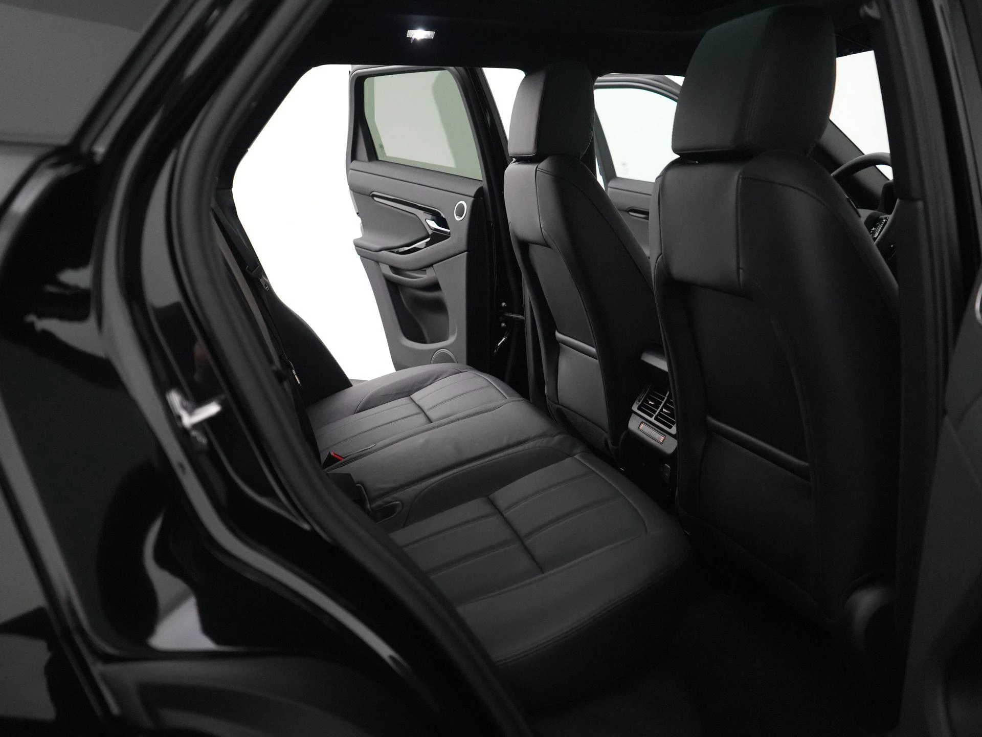 Land Rover-Range Rover Evoque-image-42