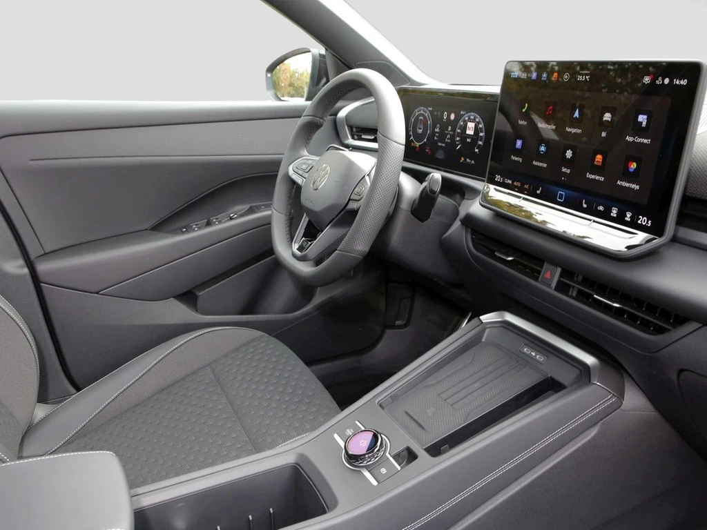 Volkswagen-T-Roc-image-9