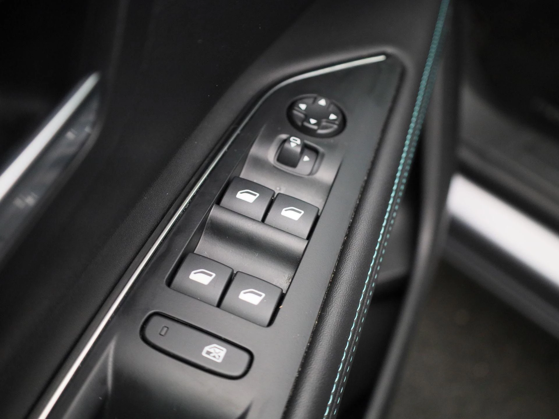 Peugeot-5008-image-32