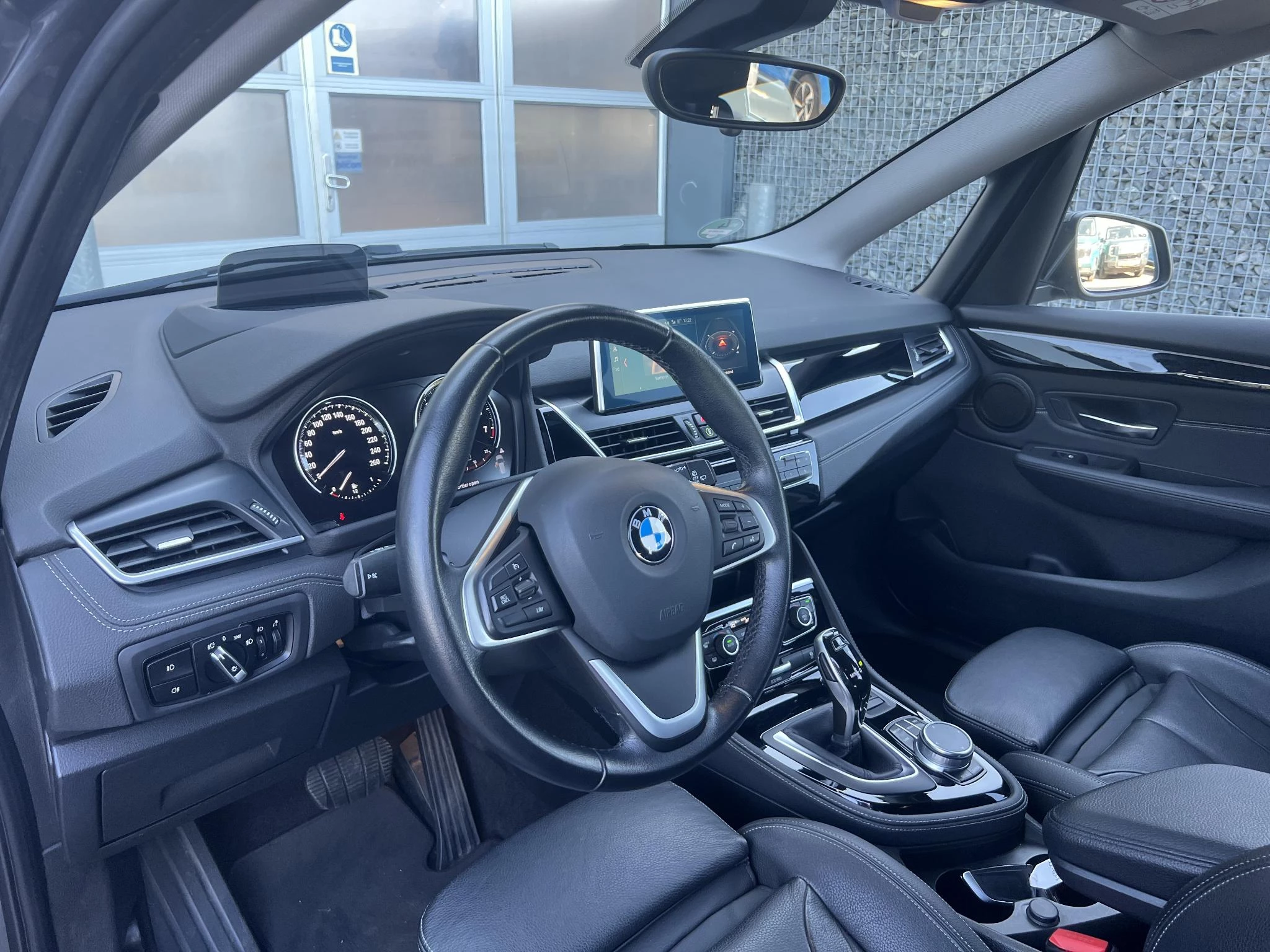 BMW-2 Serie-image-8