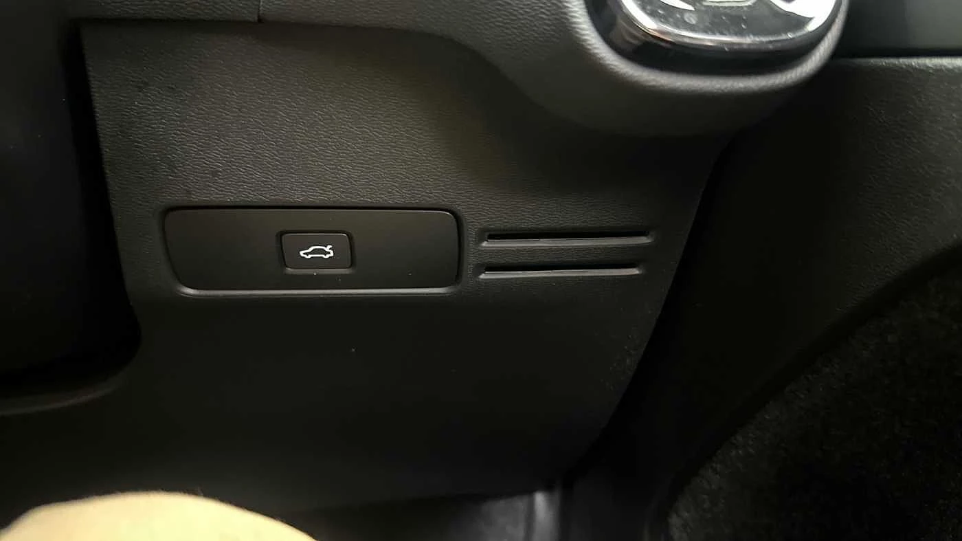 Volvo-XC40-image-22