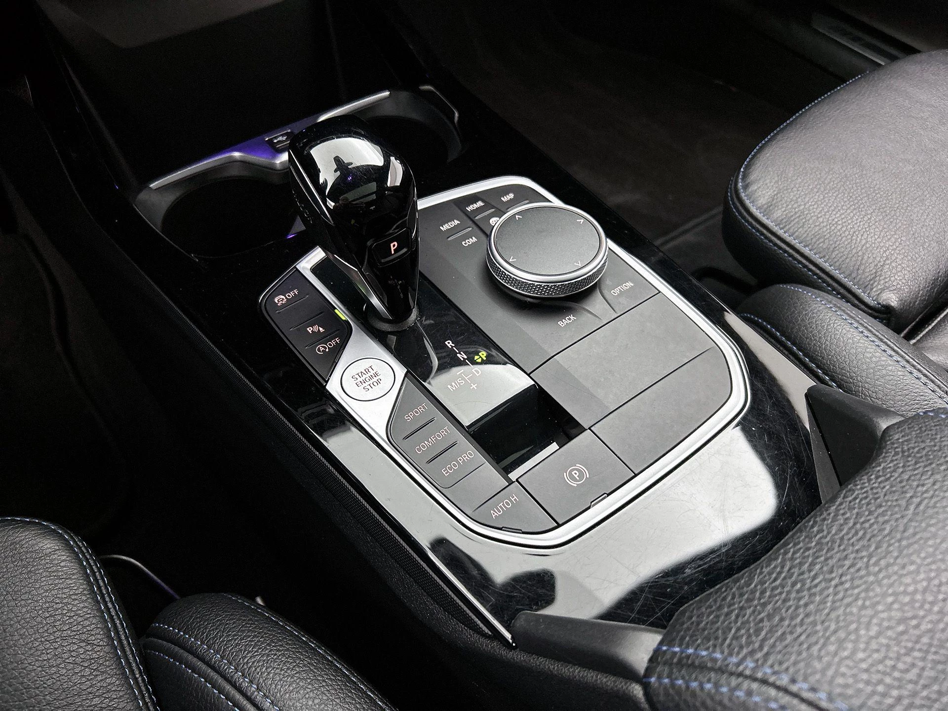 BMW-2 Serie-image-36