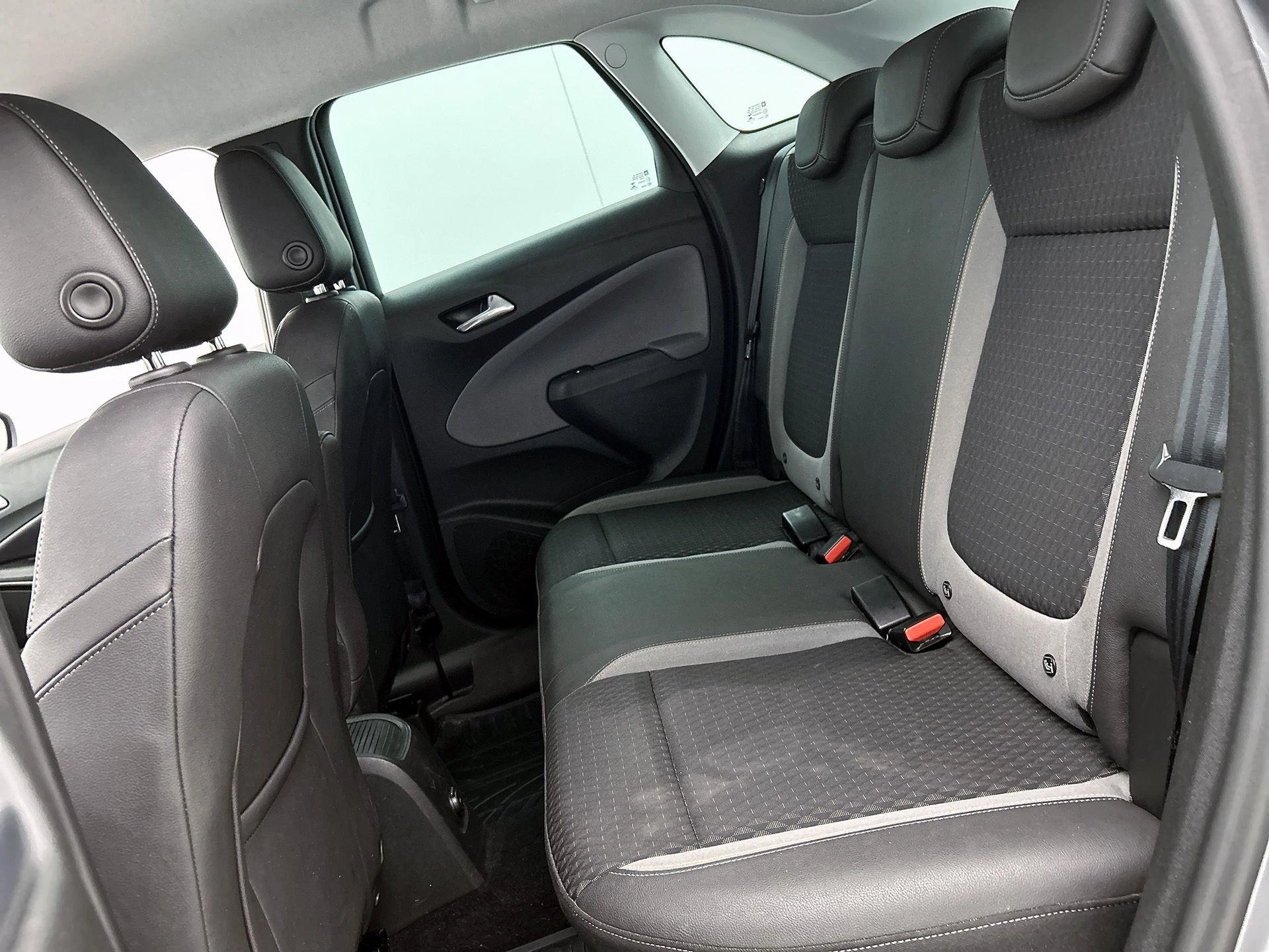 Opel-Crossland X-image-26