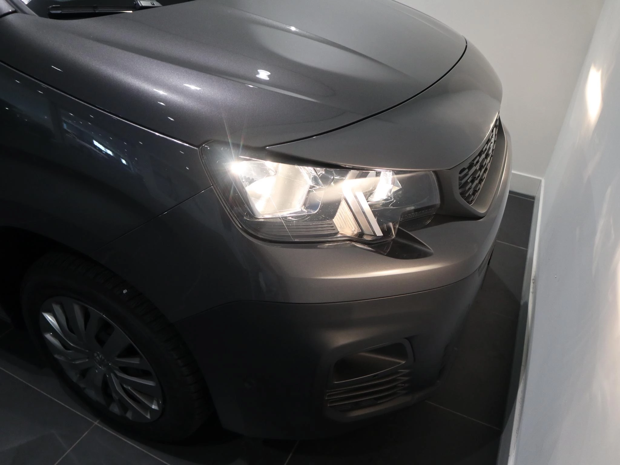 Peugeot-Partner-image-19