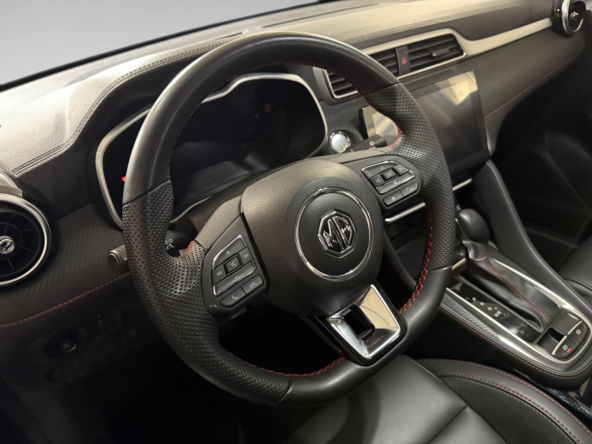 MG-ZS-image-7