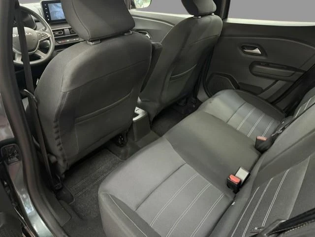 Dacia-Sandero Stepway-image-8