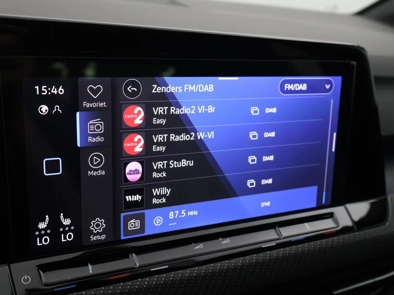 Volkswagen-Golf-image-15