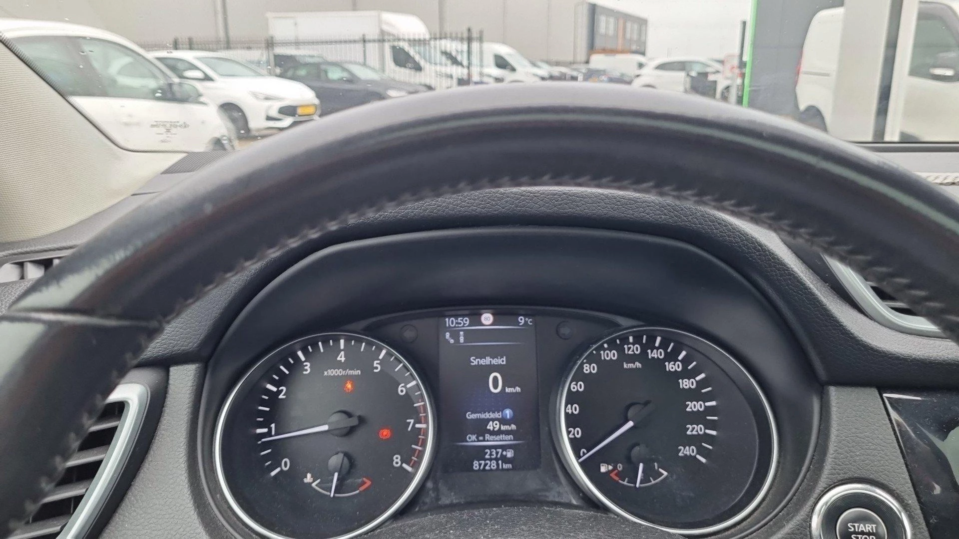 Nissan-QASHQAI-image-8