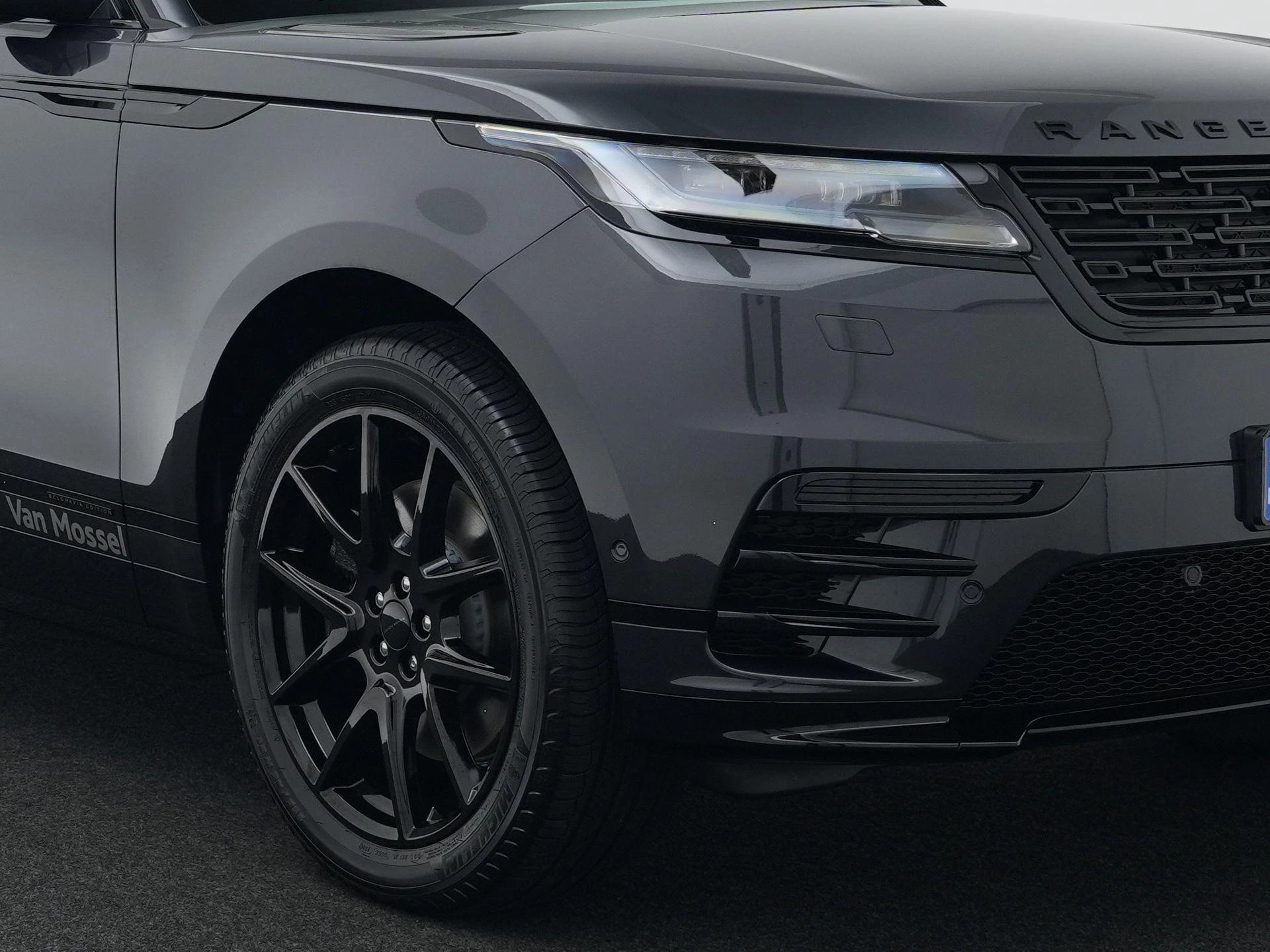 Land Rover Range Rover Velar 2.0 P400e Belgravia Edition