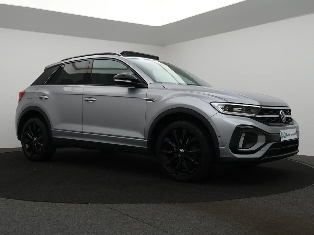 Volkswagen-T-Roc-image-4