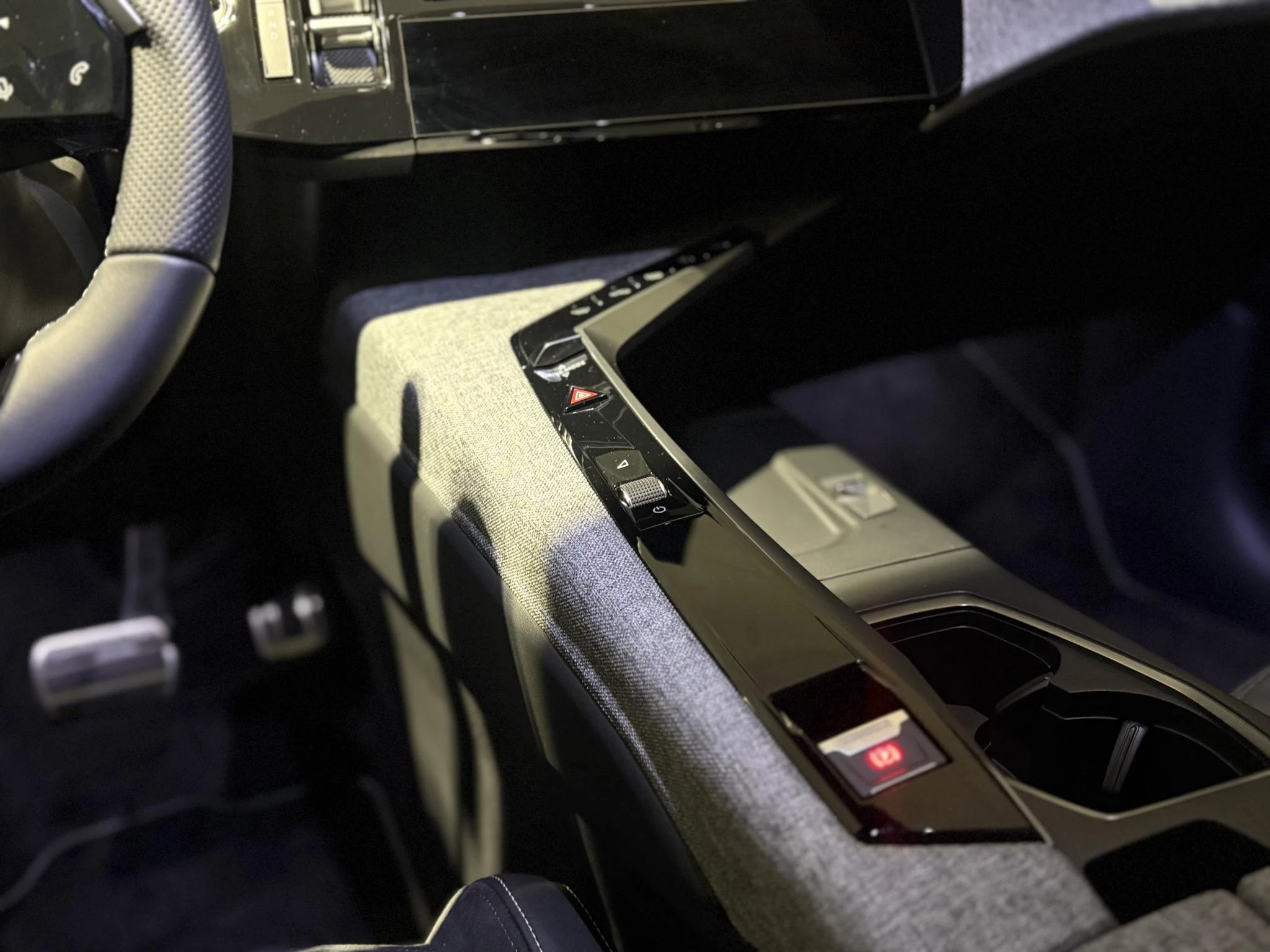 Peugeot-e-3008-image-7