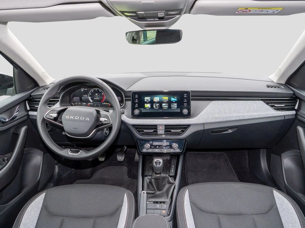 Škoda Scala 1.0 TSI Selection Smart Link, Rear View