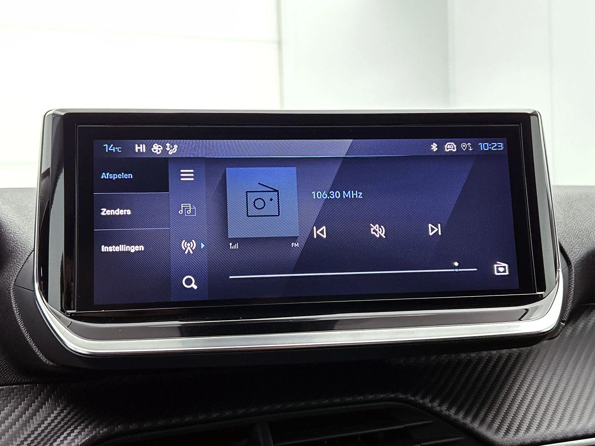 Peugeot-208-image-14