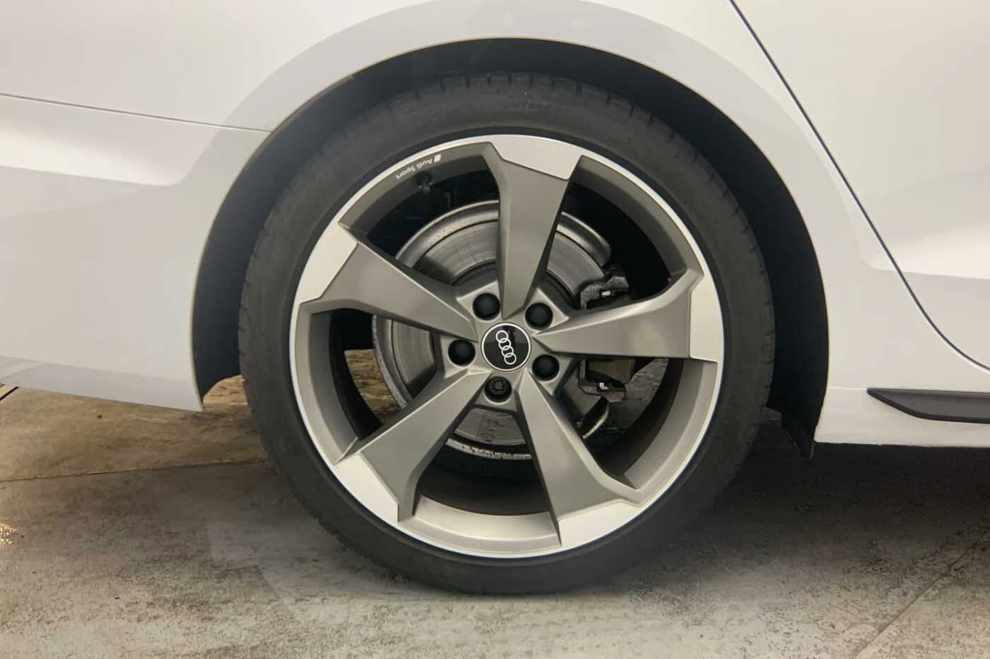 Audi-A4-image-4