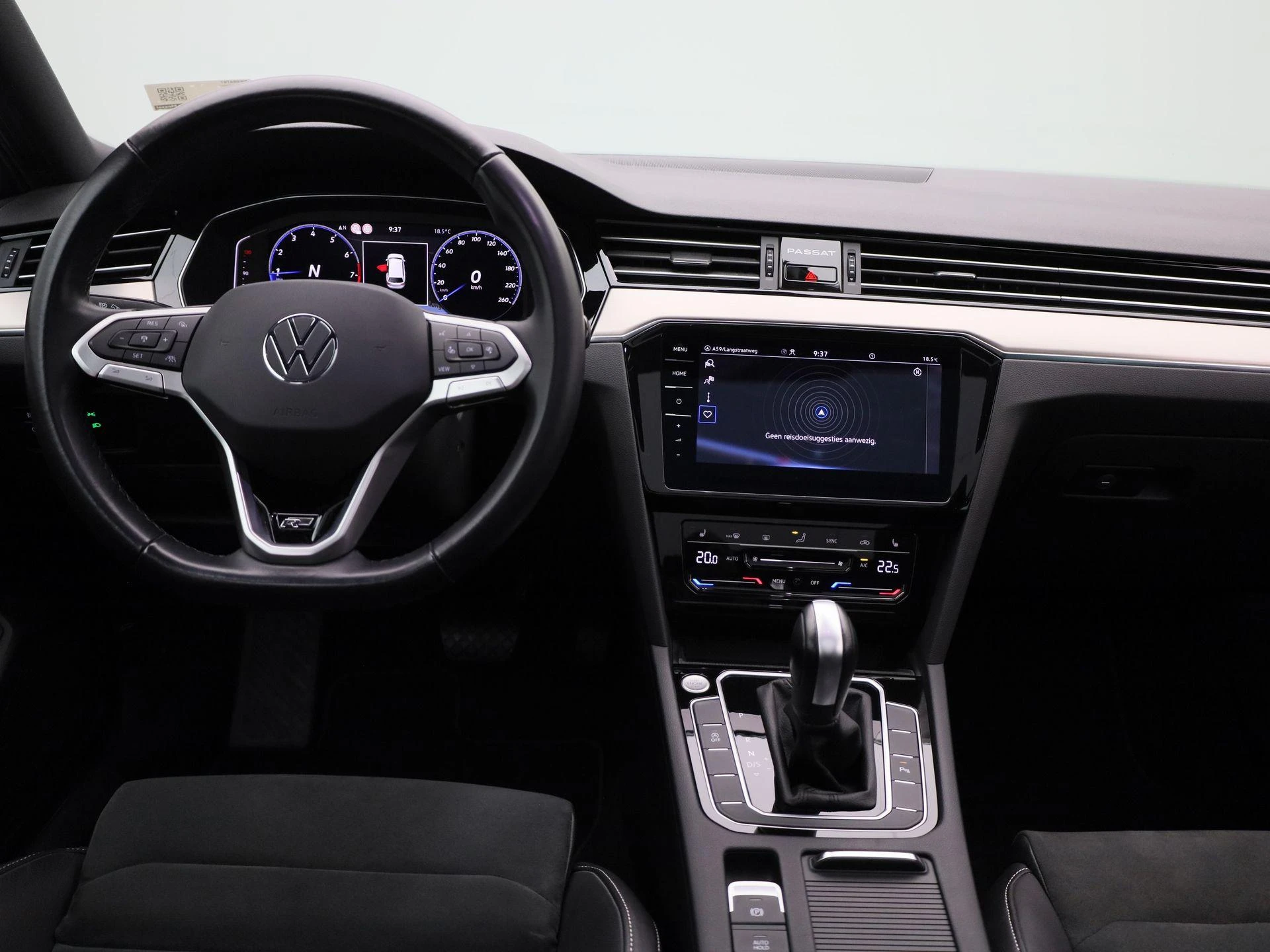 Volkswagen-Passat-image-6