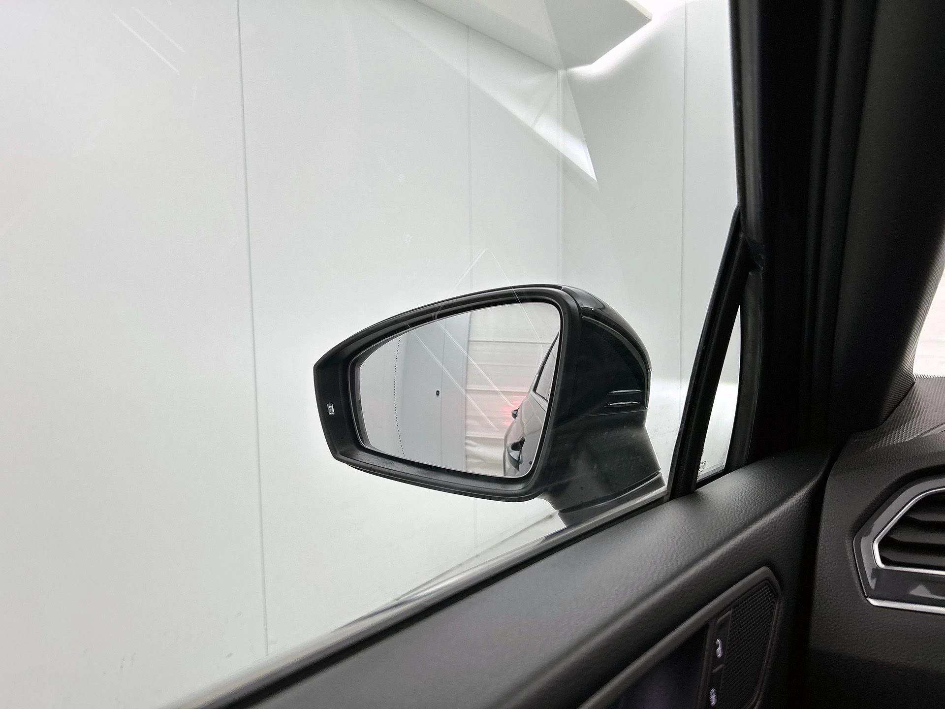 Volkswagen-Tiguan Allspace-image-22