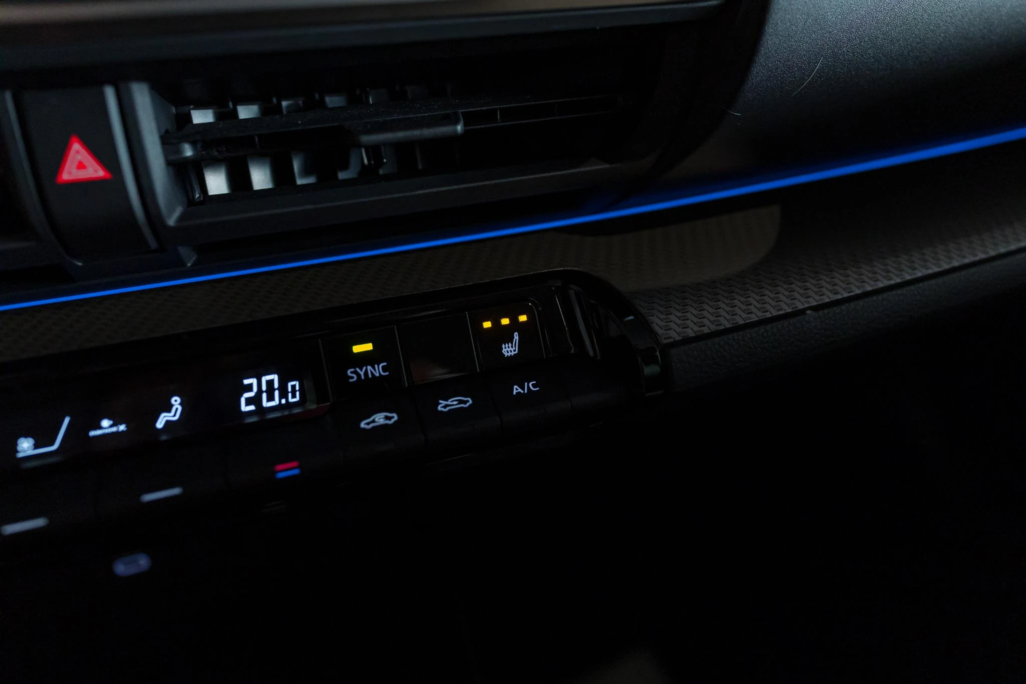 Toyota Prius 2.0 PHEV 164kW Premium Plus e-CVT