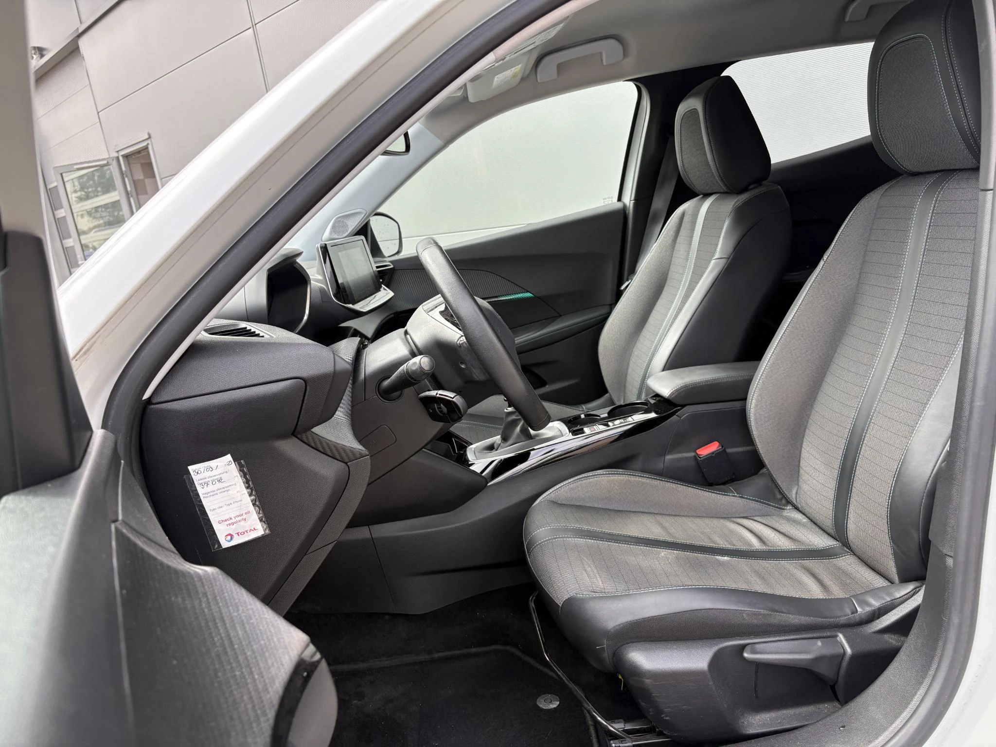 Peugeot-2008-image-9