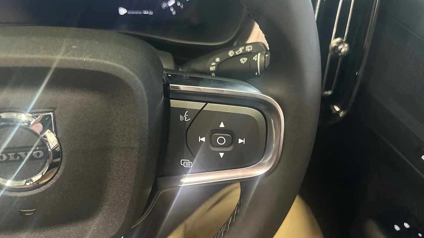 Volvo-XC40-image-21