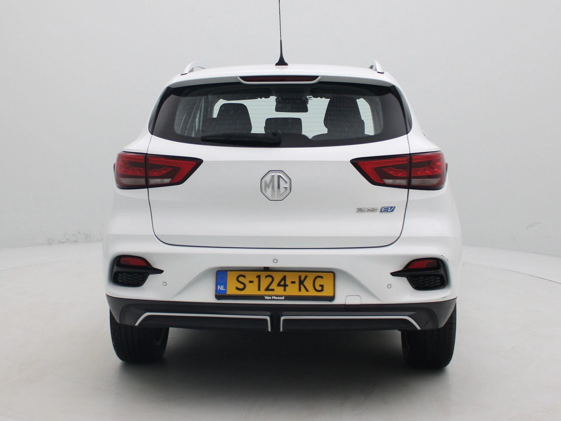 MG-ZS EV-image-5