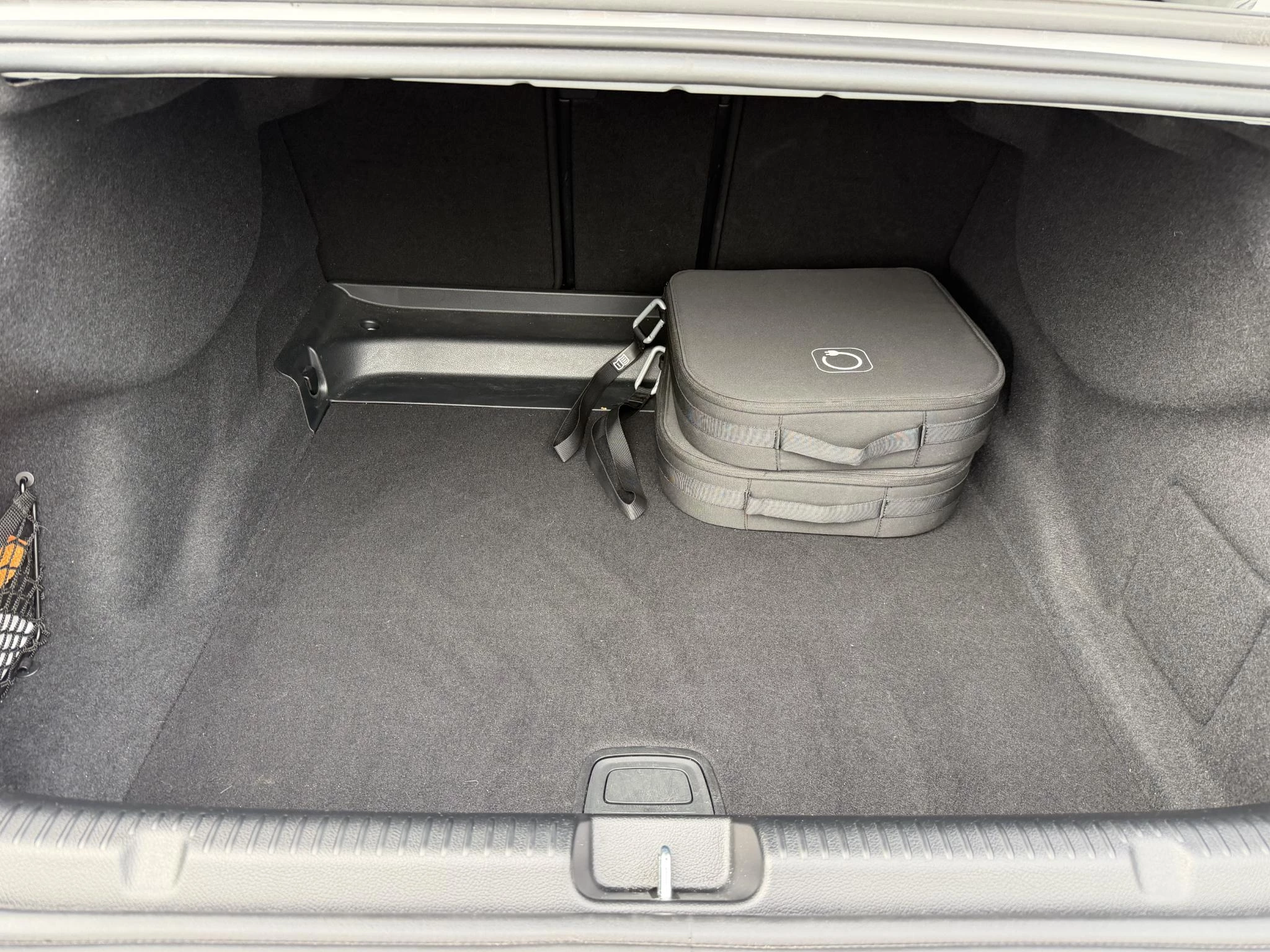 Mercedes-Benz EQE 350 AMG Line + LEDER + DIGITAL LIGHT + BURMESTER + PANO DAK +