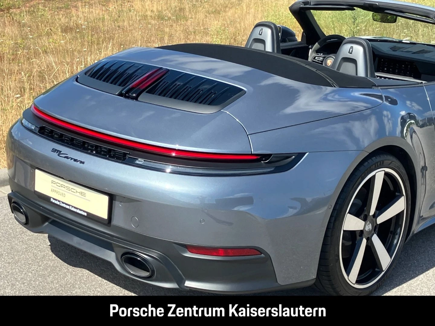 Porsche 911 992 Carrera Cabrio Sportabgas Surround-View carrera