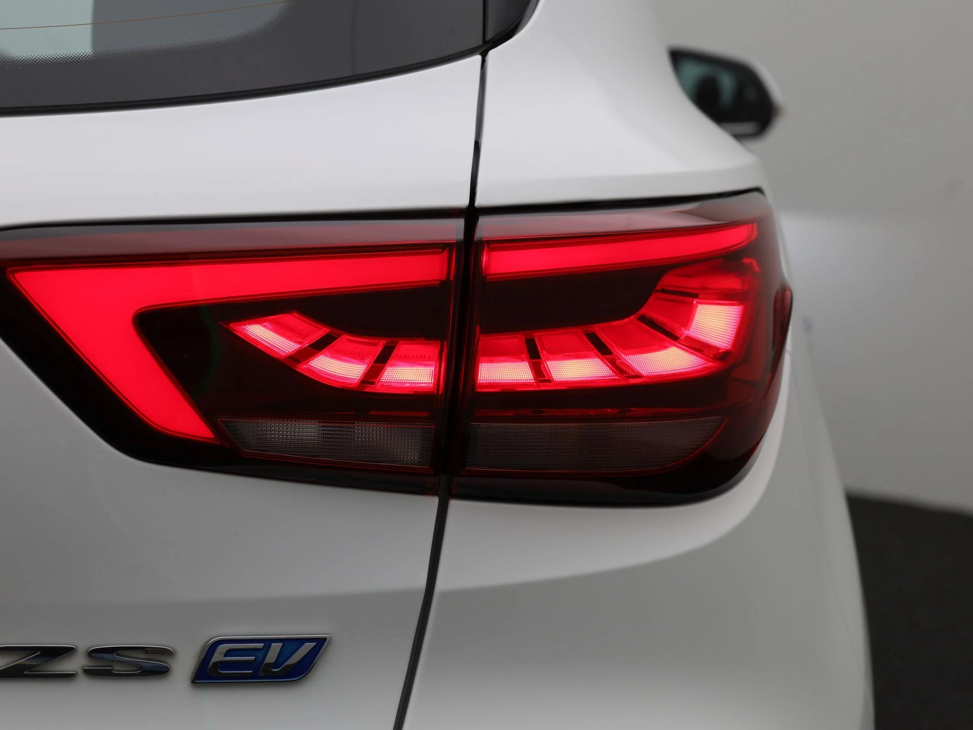 MG-ZS EV-image-39