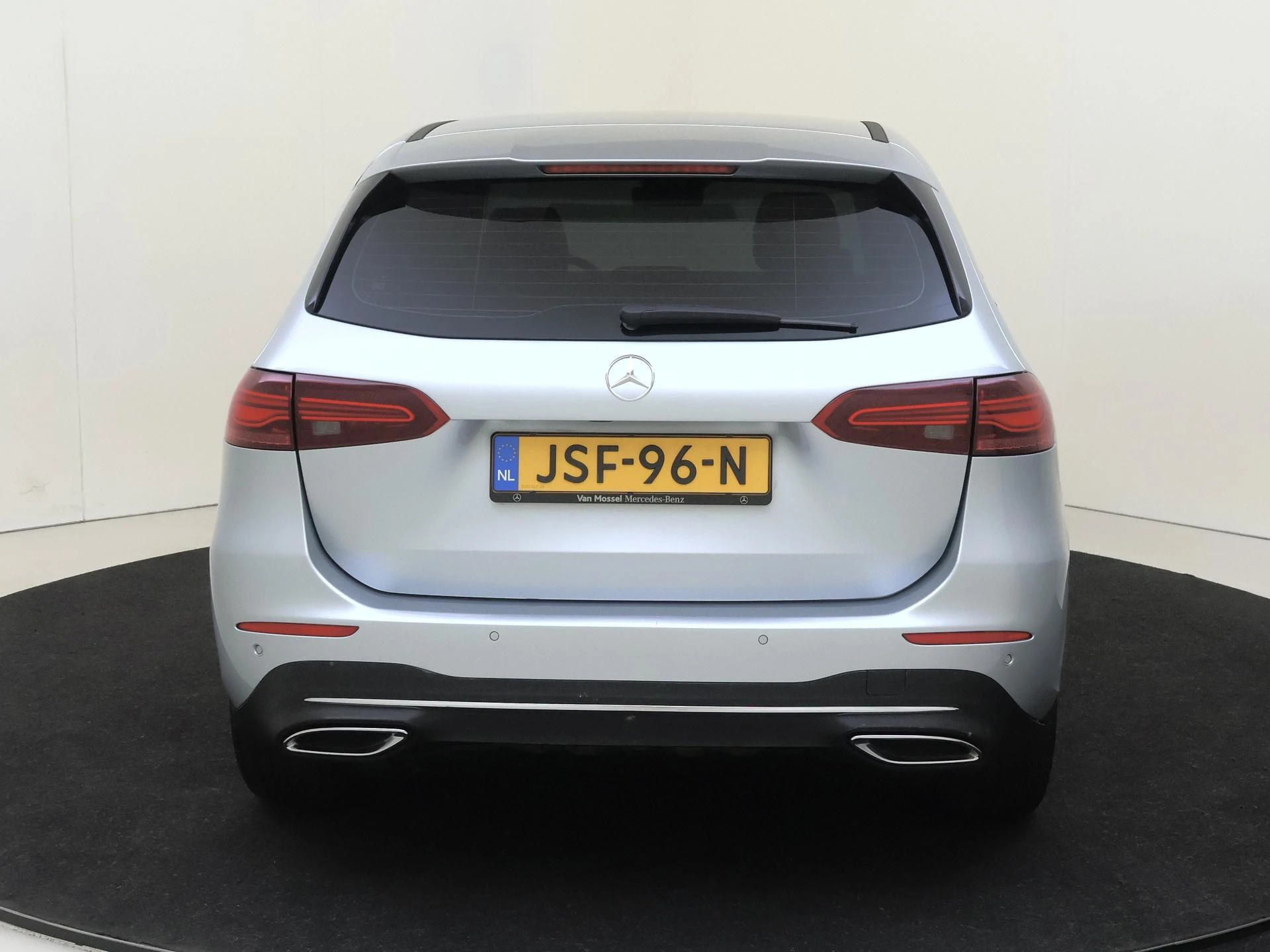 Mercedes-Benz-B-Klasse-image-6
