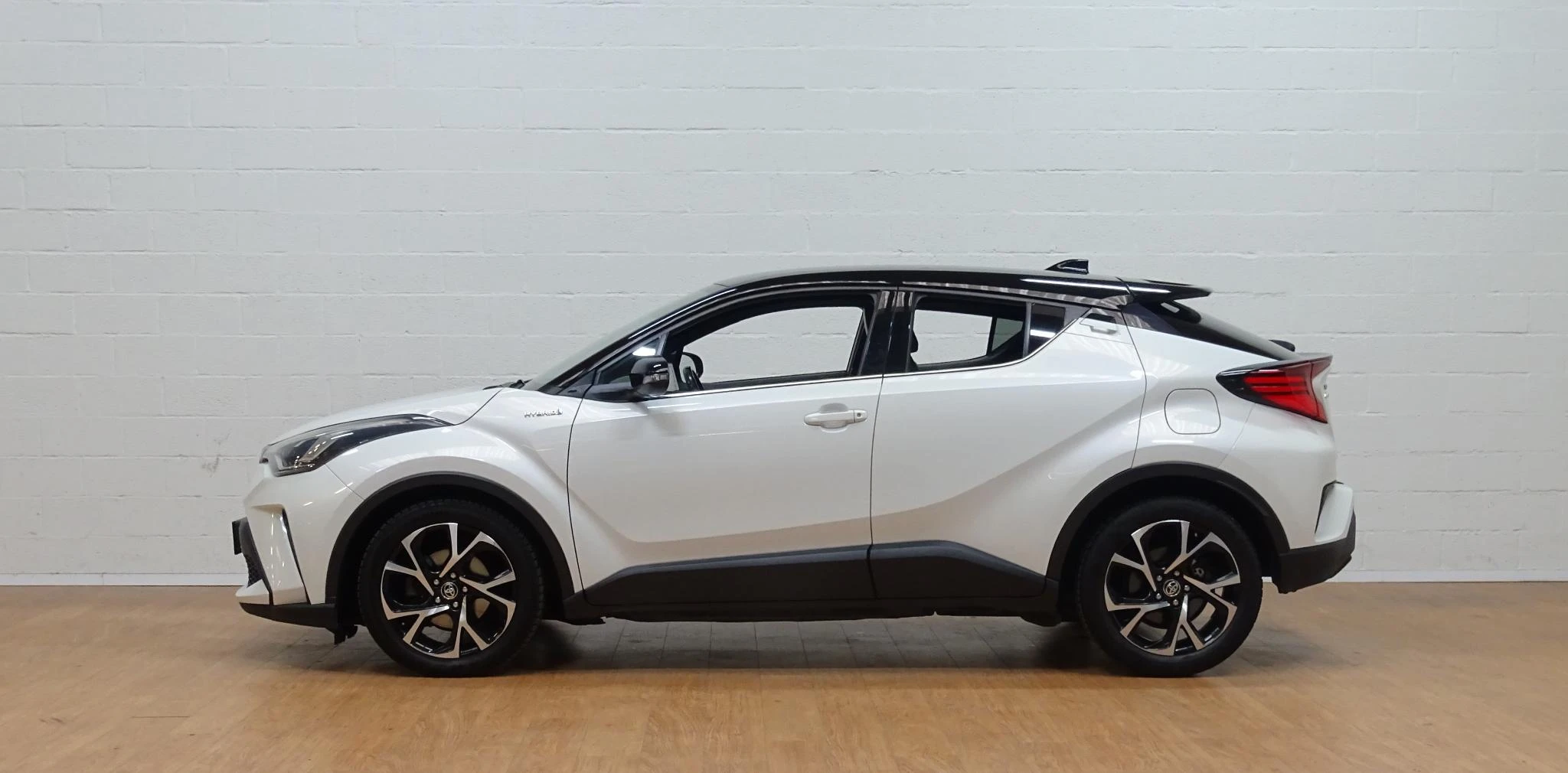 Toyota-C-HR-image-6