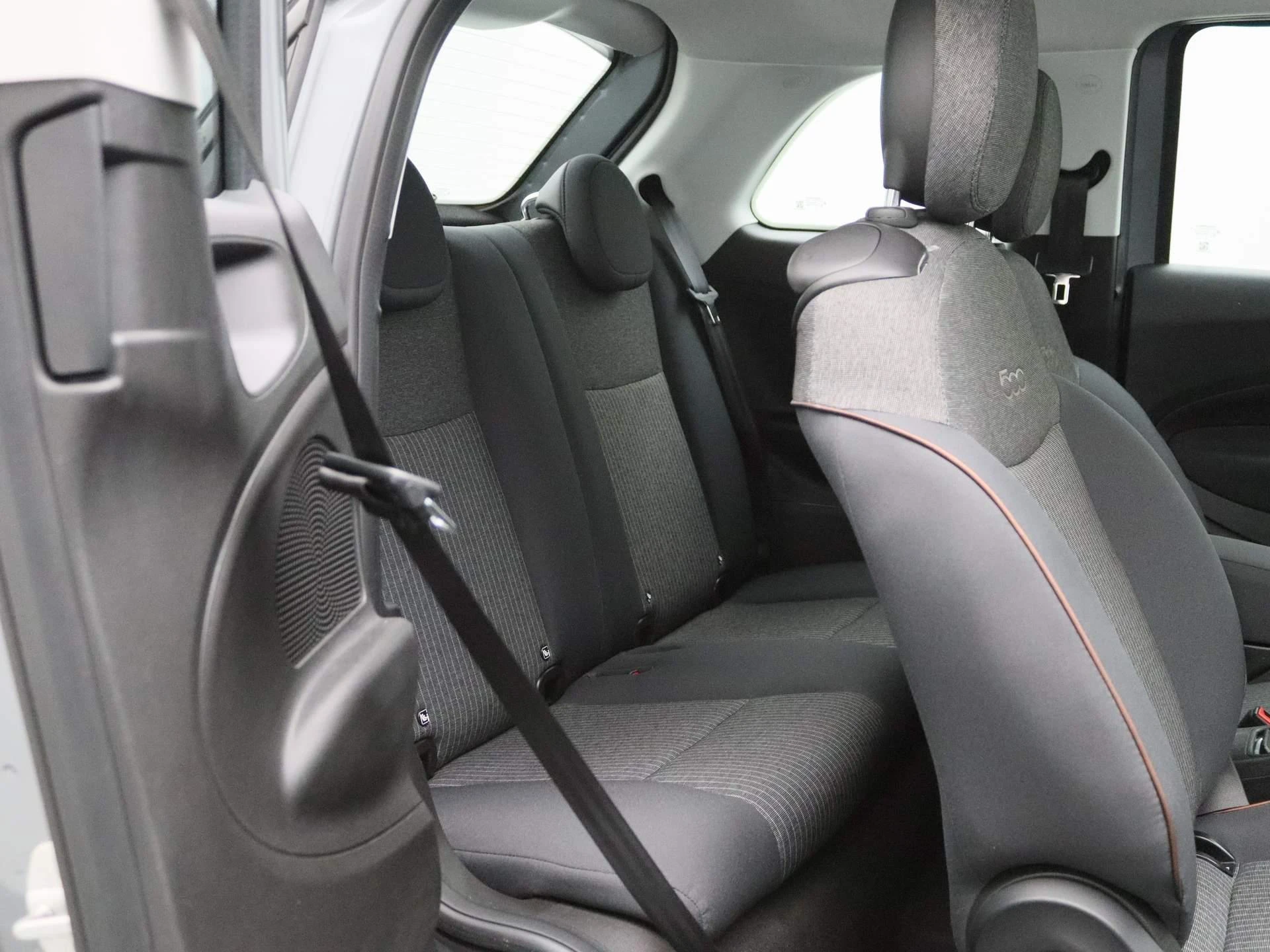 Fiat-500e-image-29