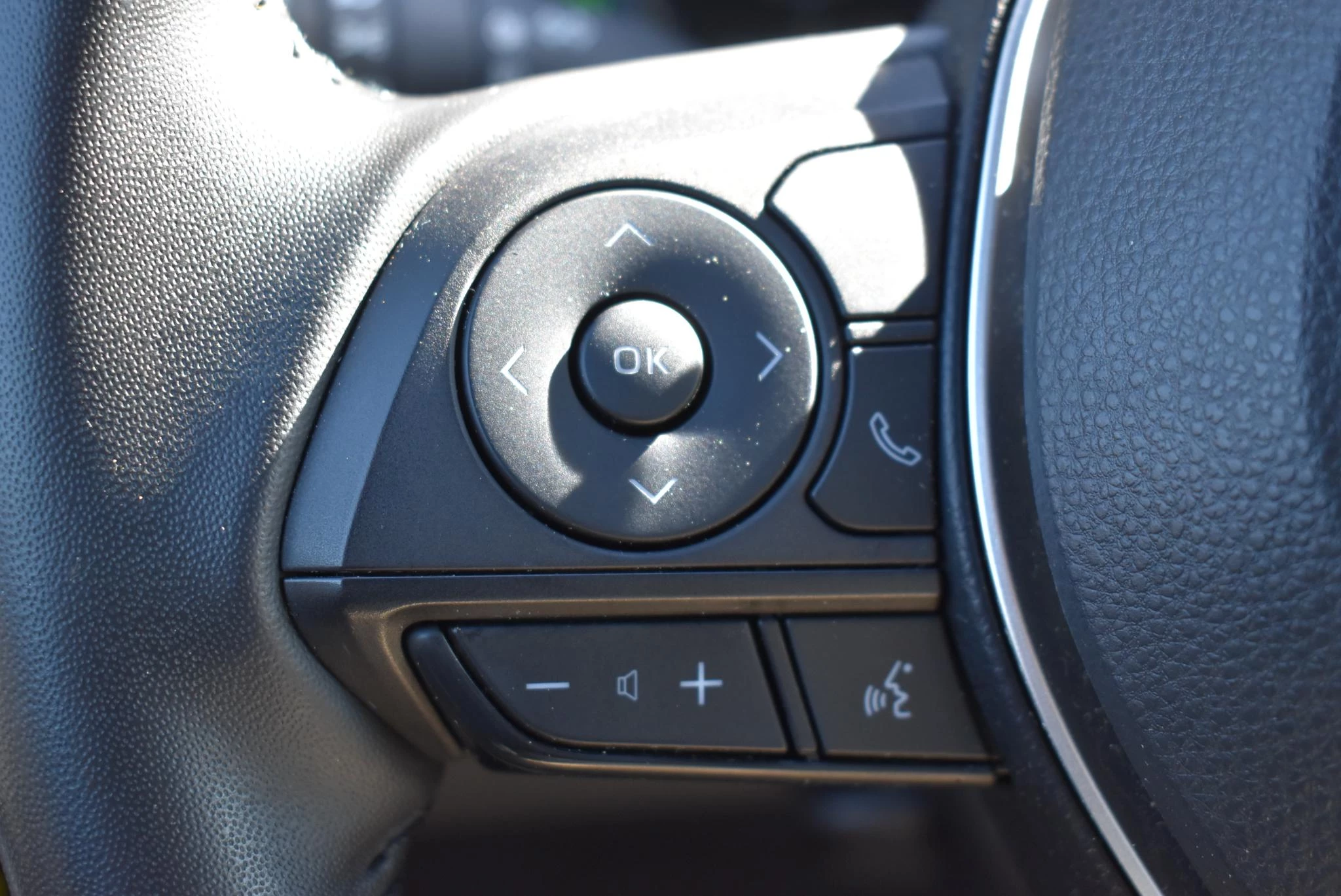 Toyota-Corolla Cross-image-22