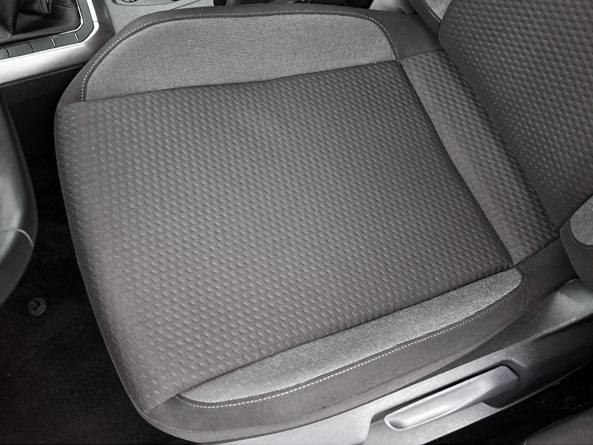 Volkswagen-Polo-image-14