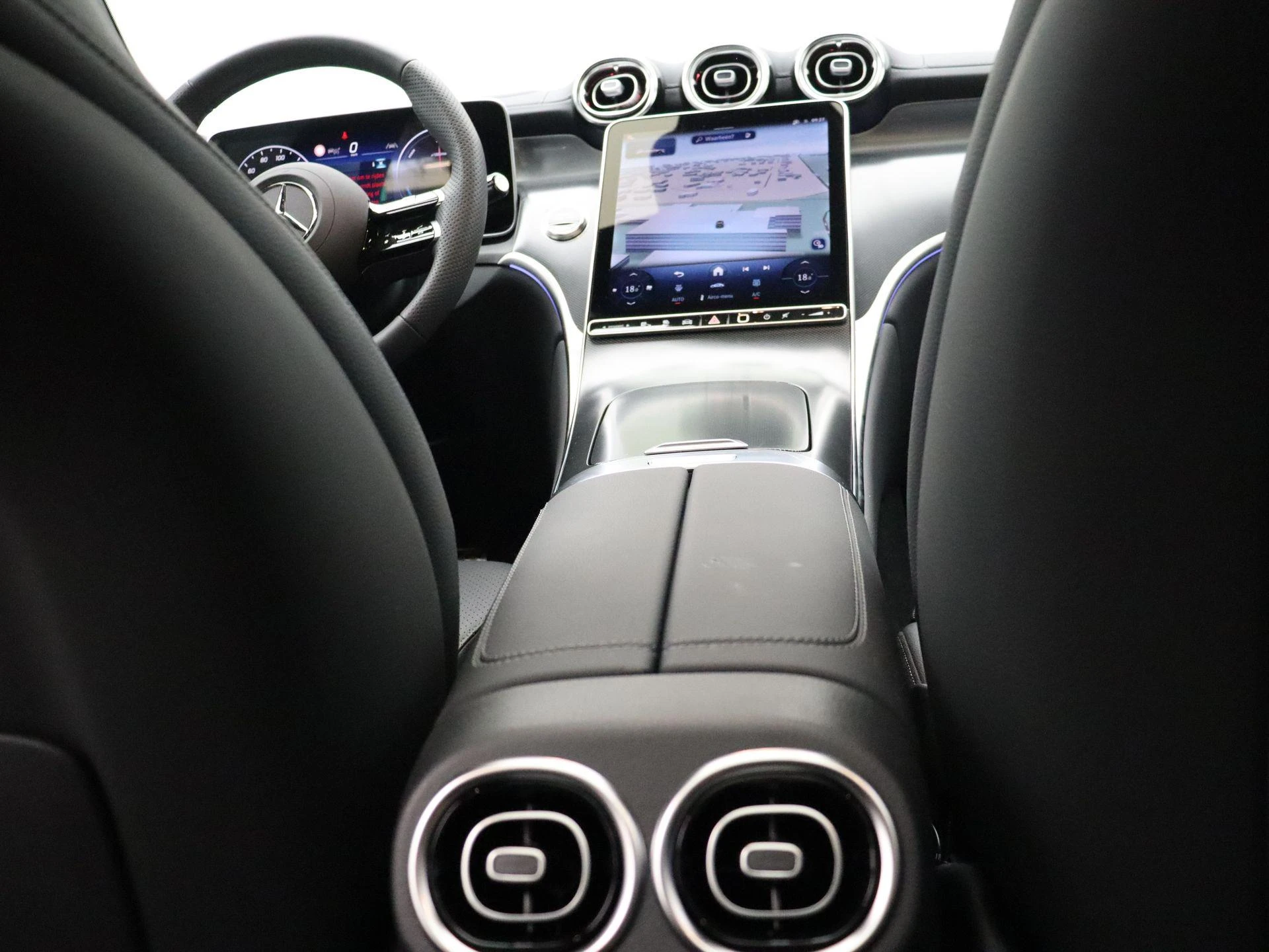 Mercedes-Benz-GLC-image-20