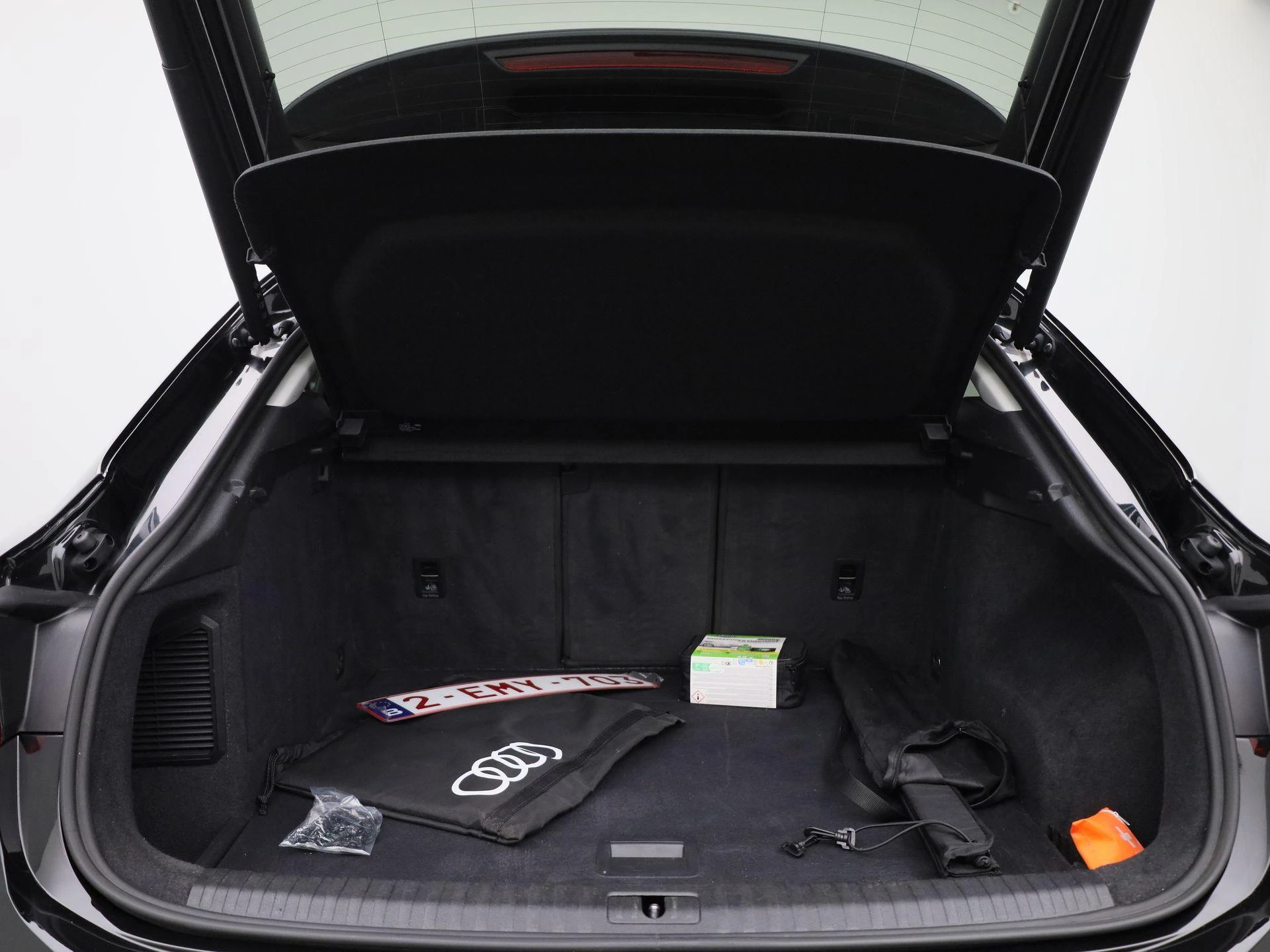 Audi-Q3-image-16