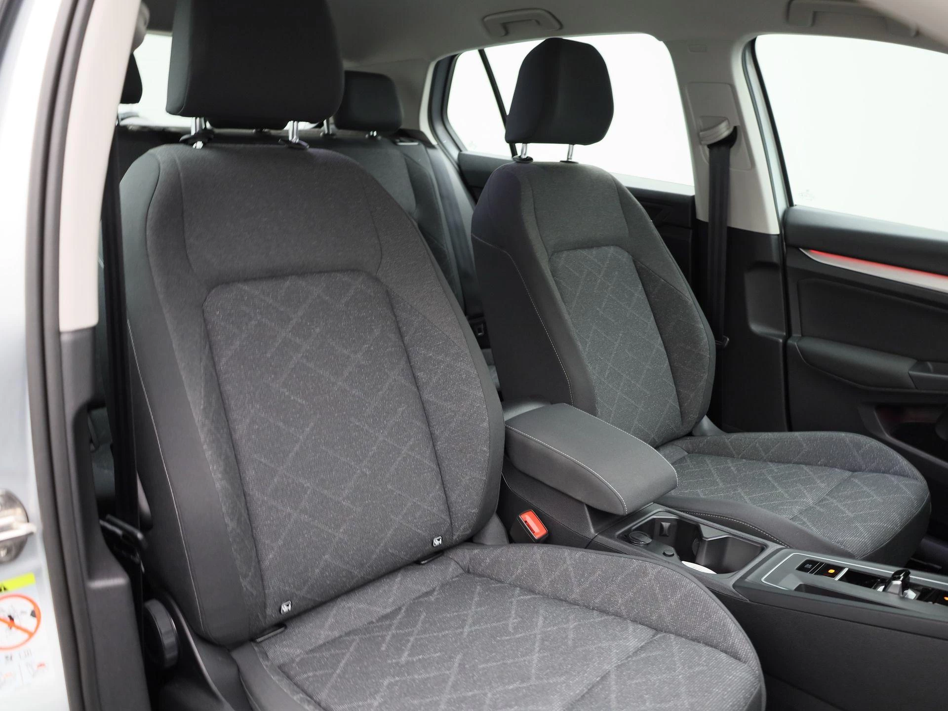 Volkswagen Golf VIII 1.0 eTSI 81kW Life DSG