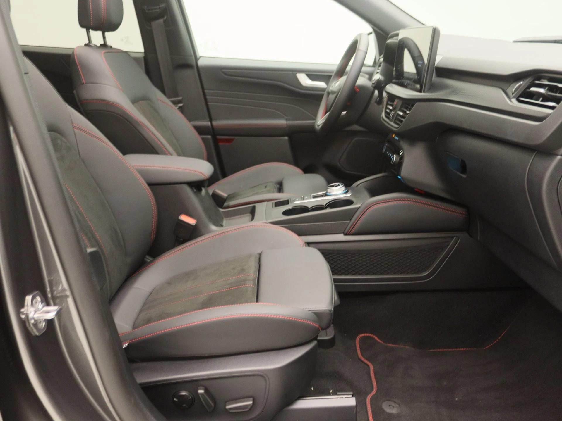 Ford-Kuga-image-26