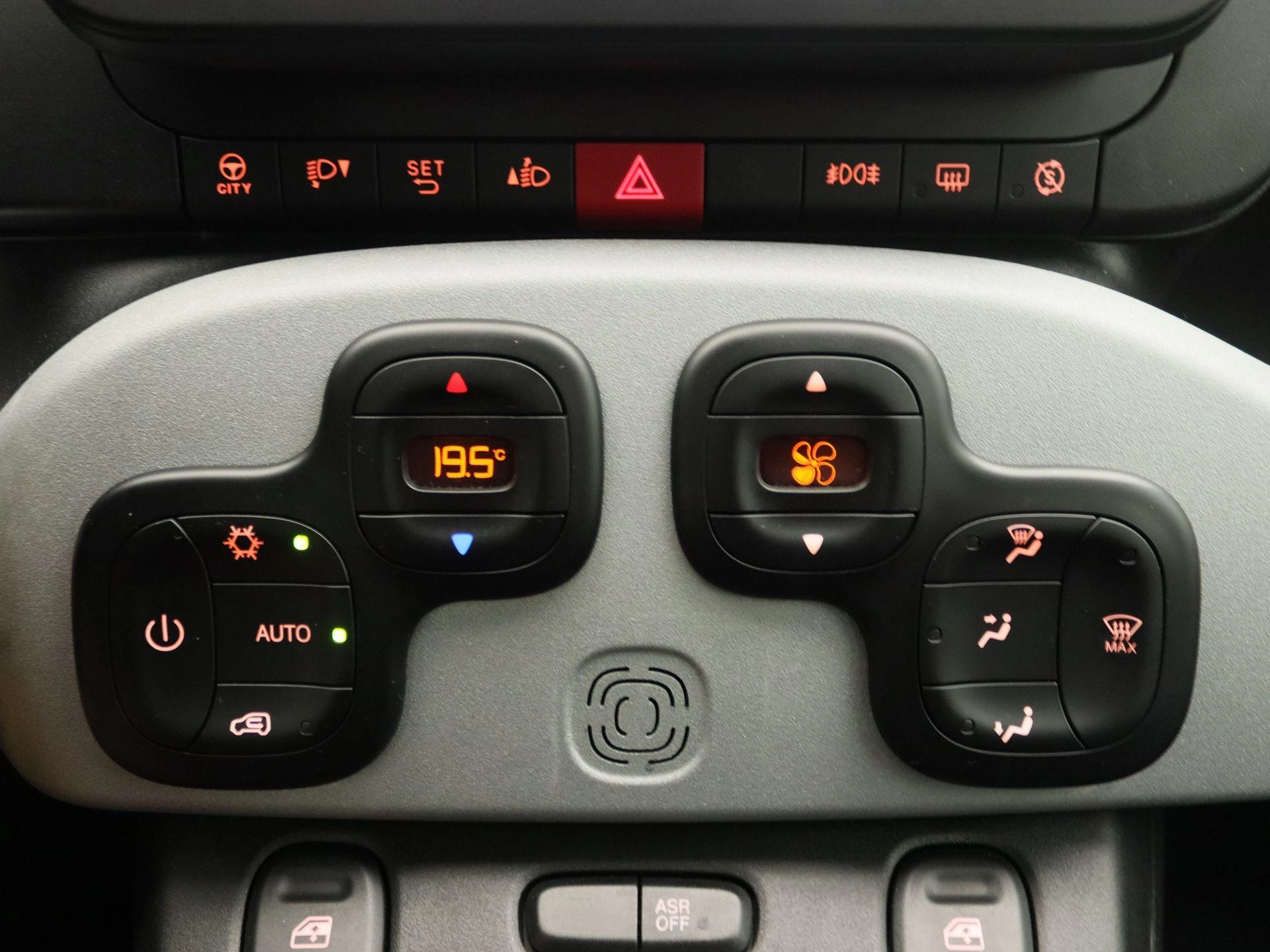 Fiat Panda 1.0 Hybrid Cross