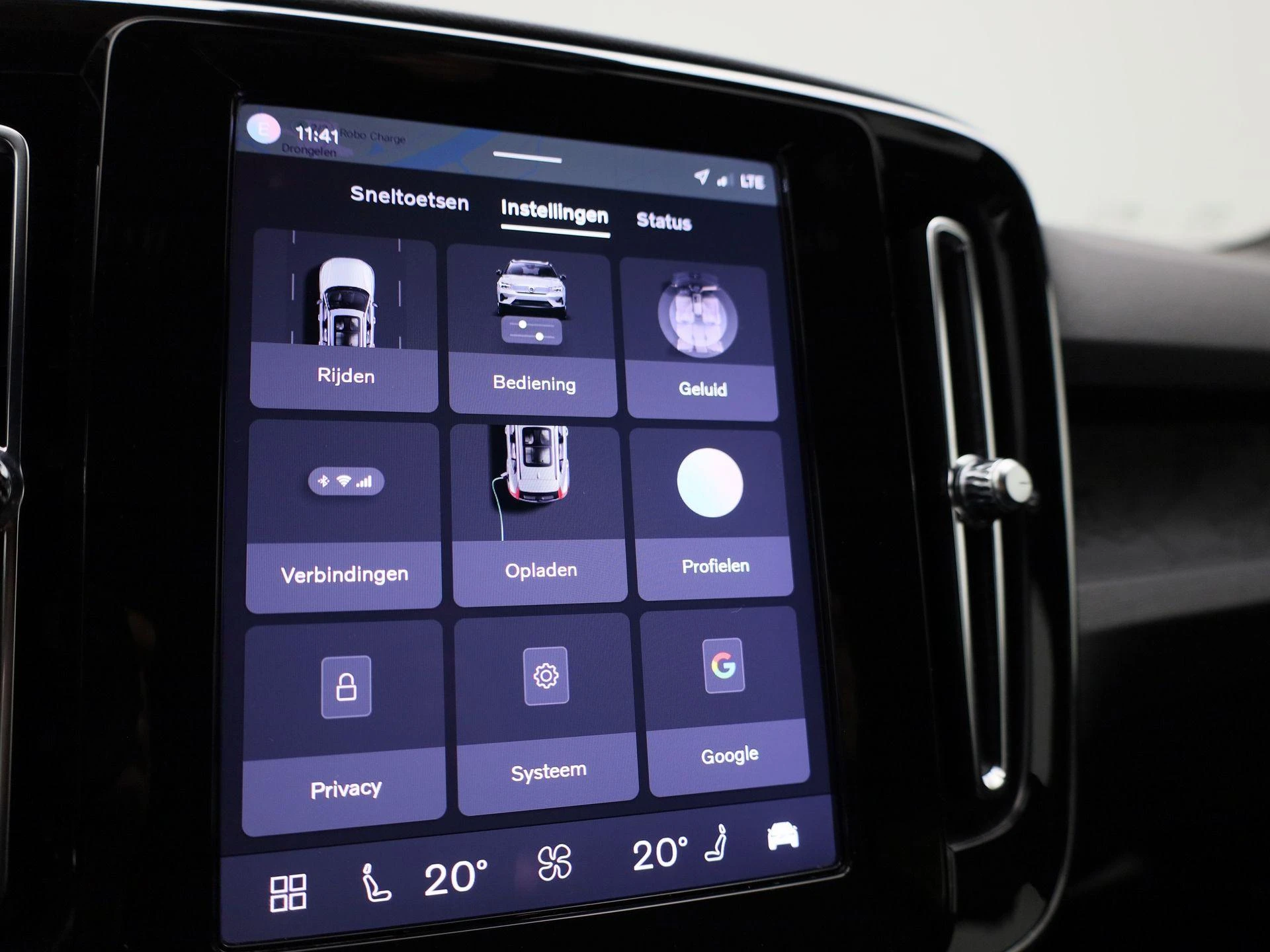 Volvo-XC40-image-24