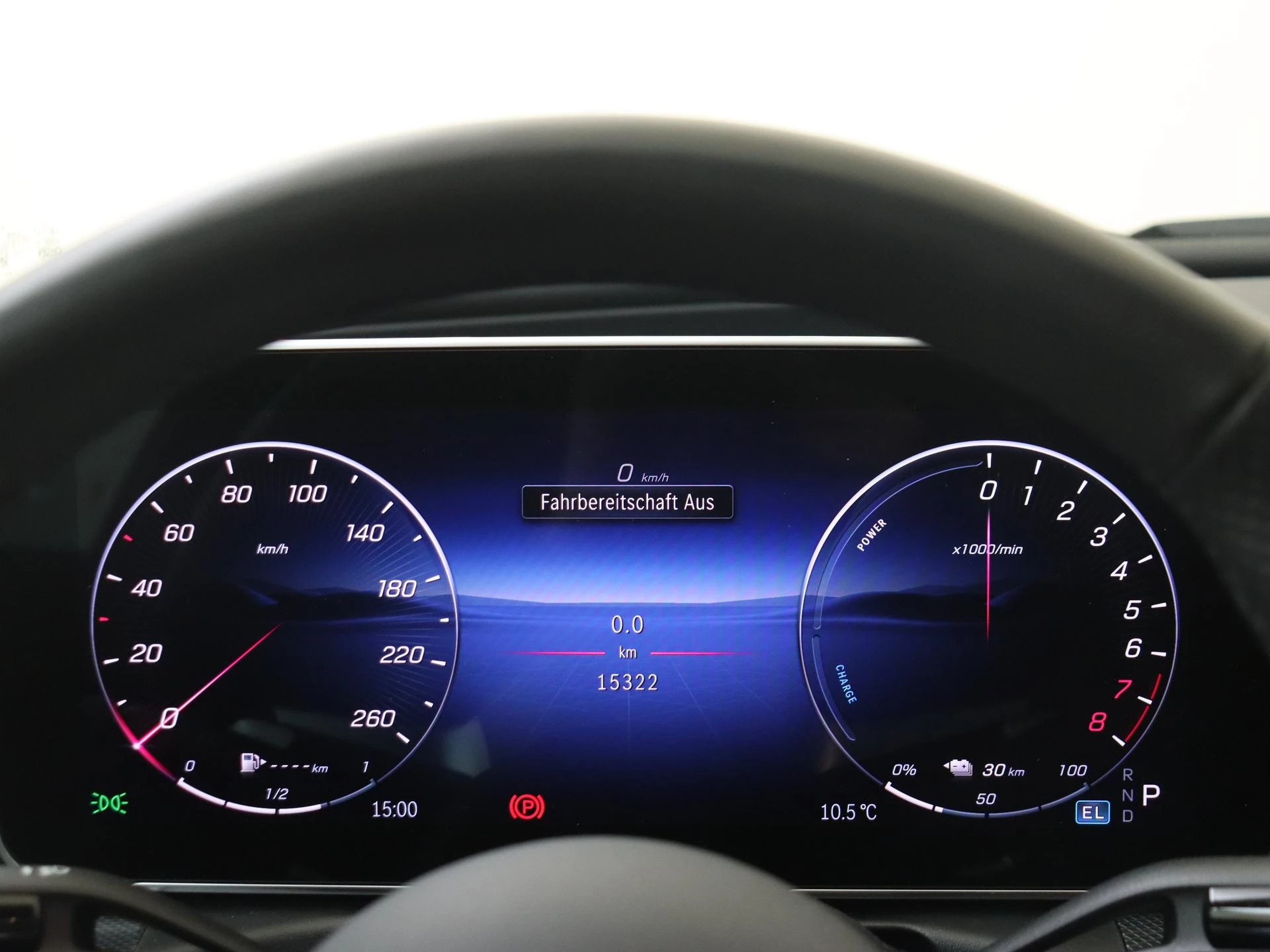 Mercedes-Benz-C-Klasse-image-13