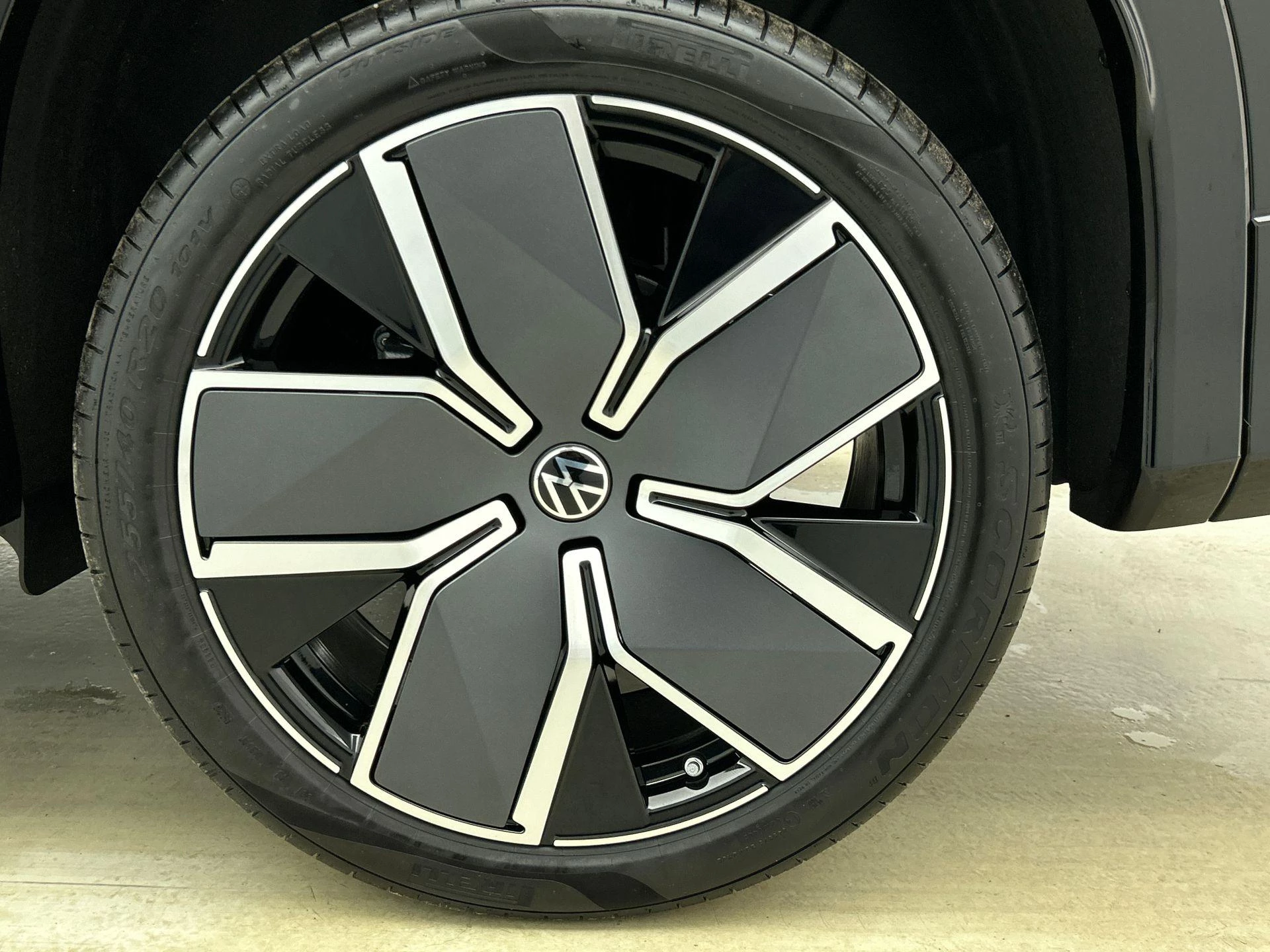 Volkswagen Tayron 1.5 eHybrid R-Line Edition