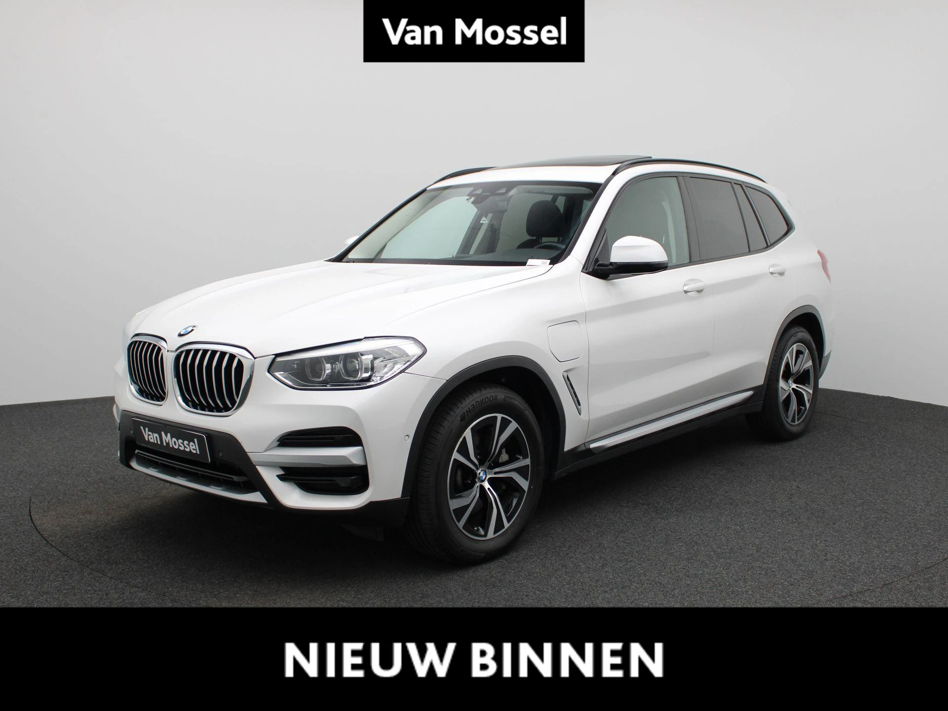 BMW-X3-image-0