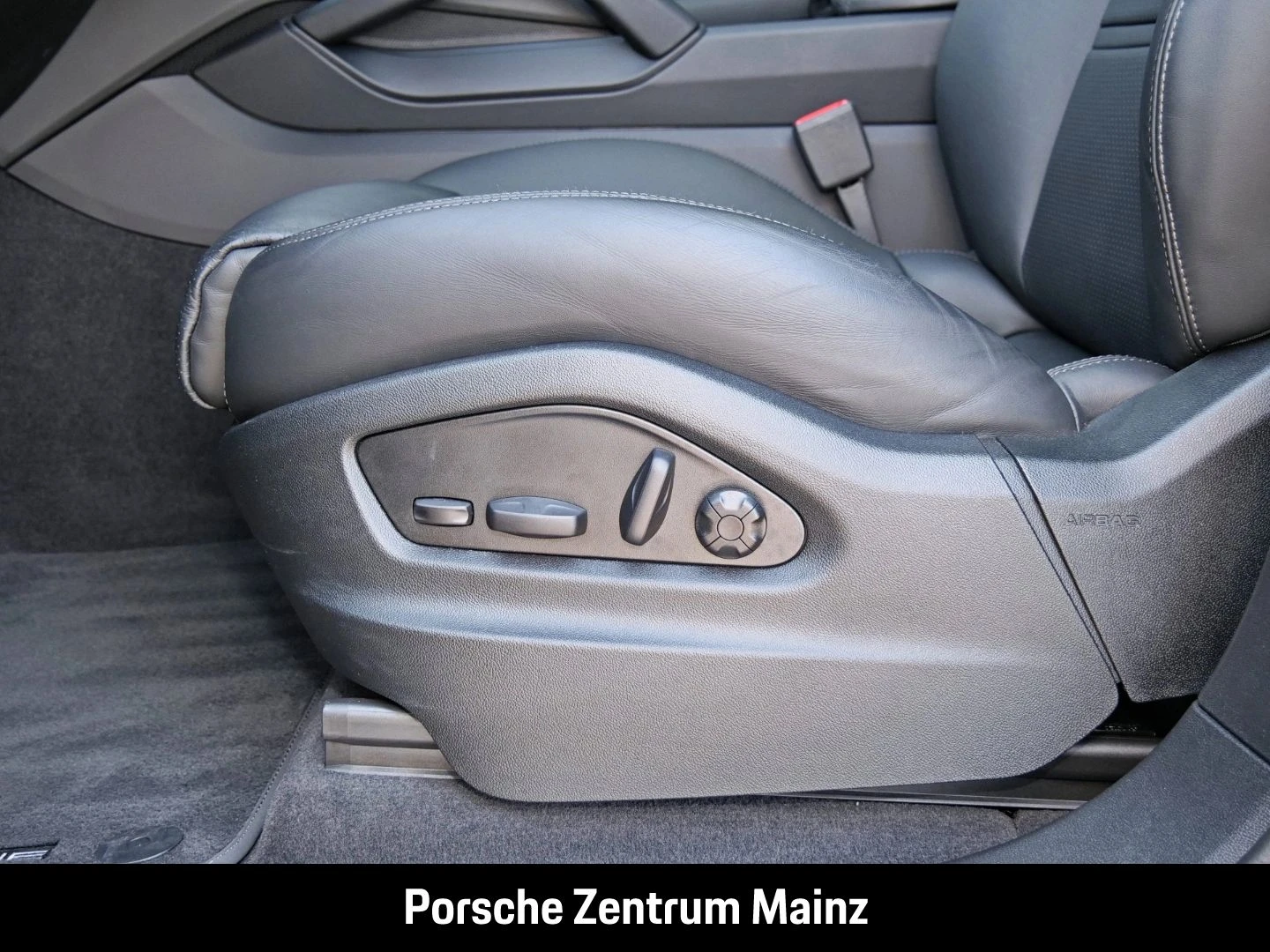 Porsche Cayenne E-Hybrid InnoDrive Head-Up Luftfederung -