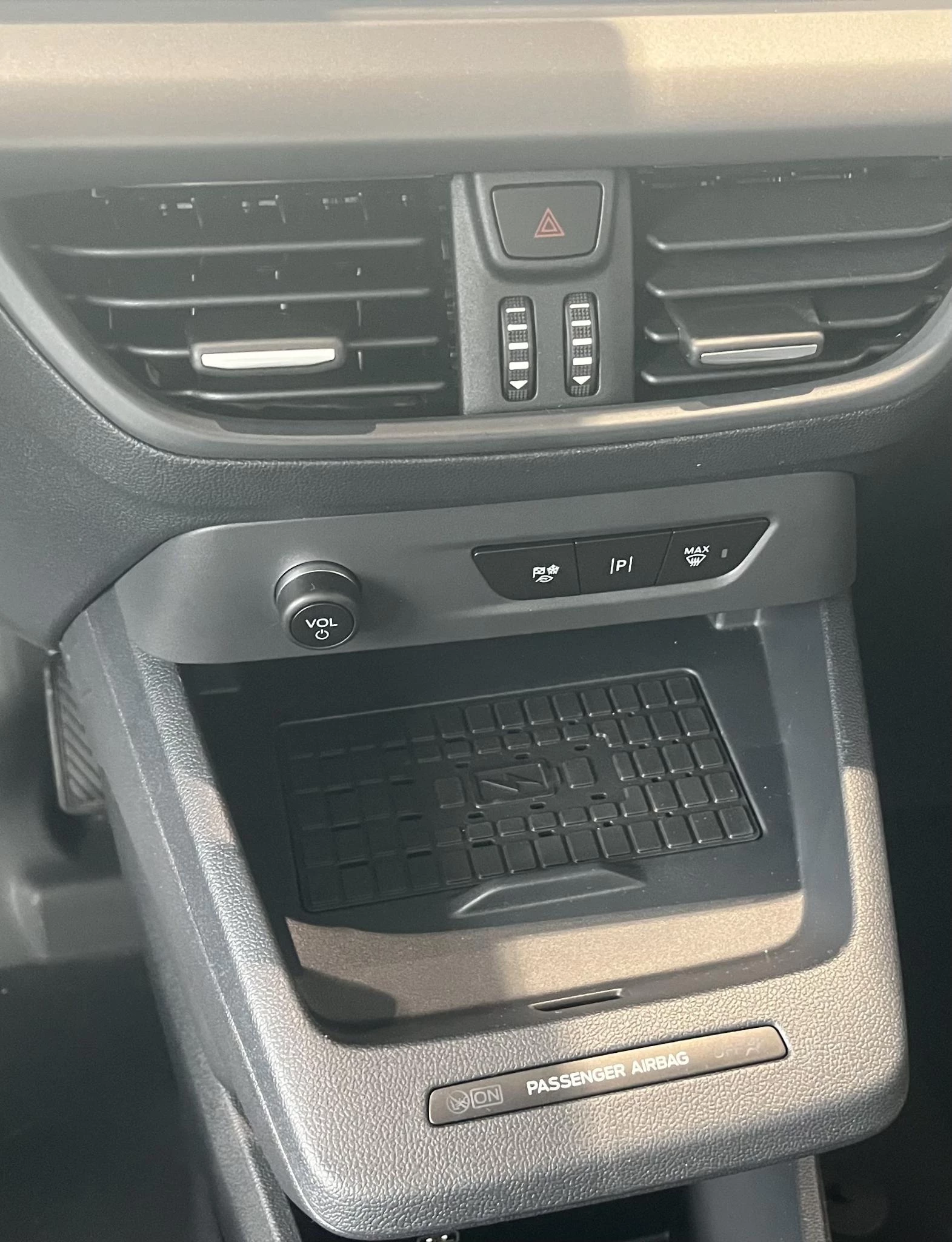 Ford-E-Transit-image-14