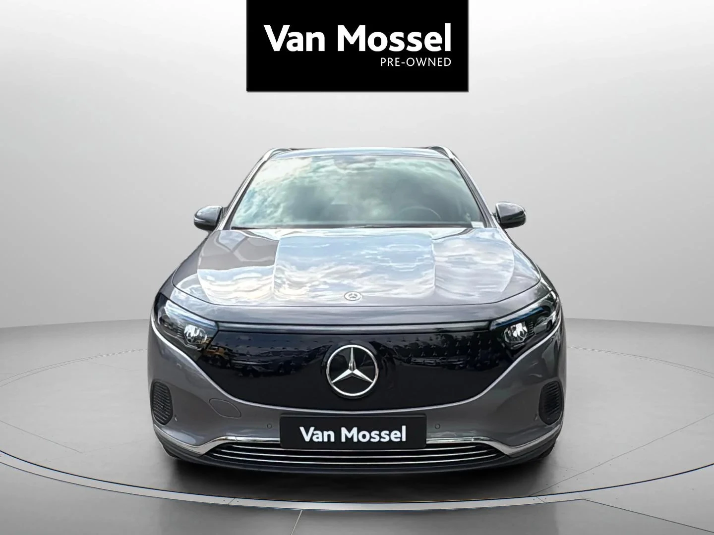 Mercedes-Benz-EQA-image-7