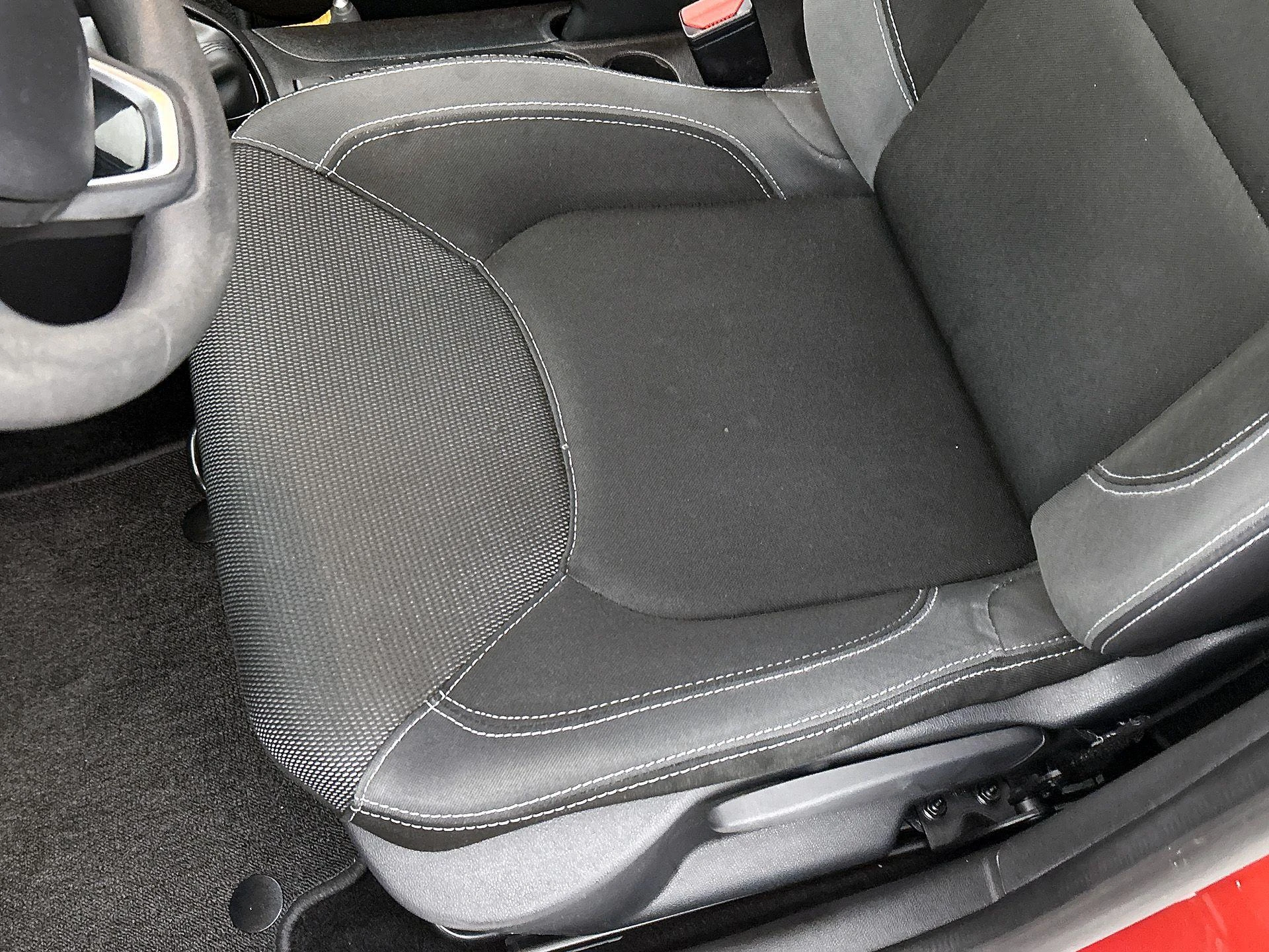 Renault-Clio-image-12
