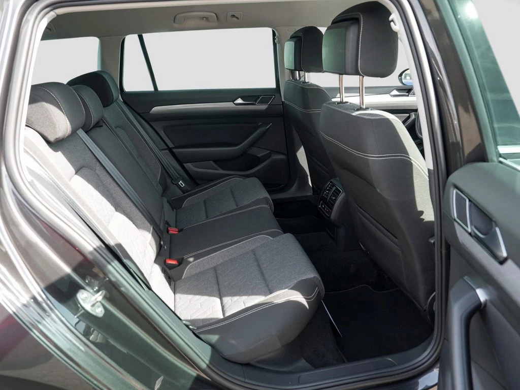 Volkswagen Passat Variant 1.5 TSI DSG Business *LED*AHK*Navi*App-Connect*ACC*PDC*Front-Assist*Climatronic*Sitzh
