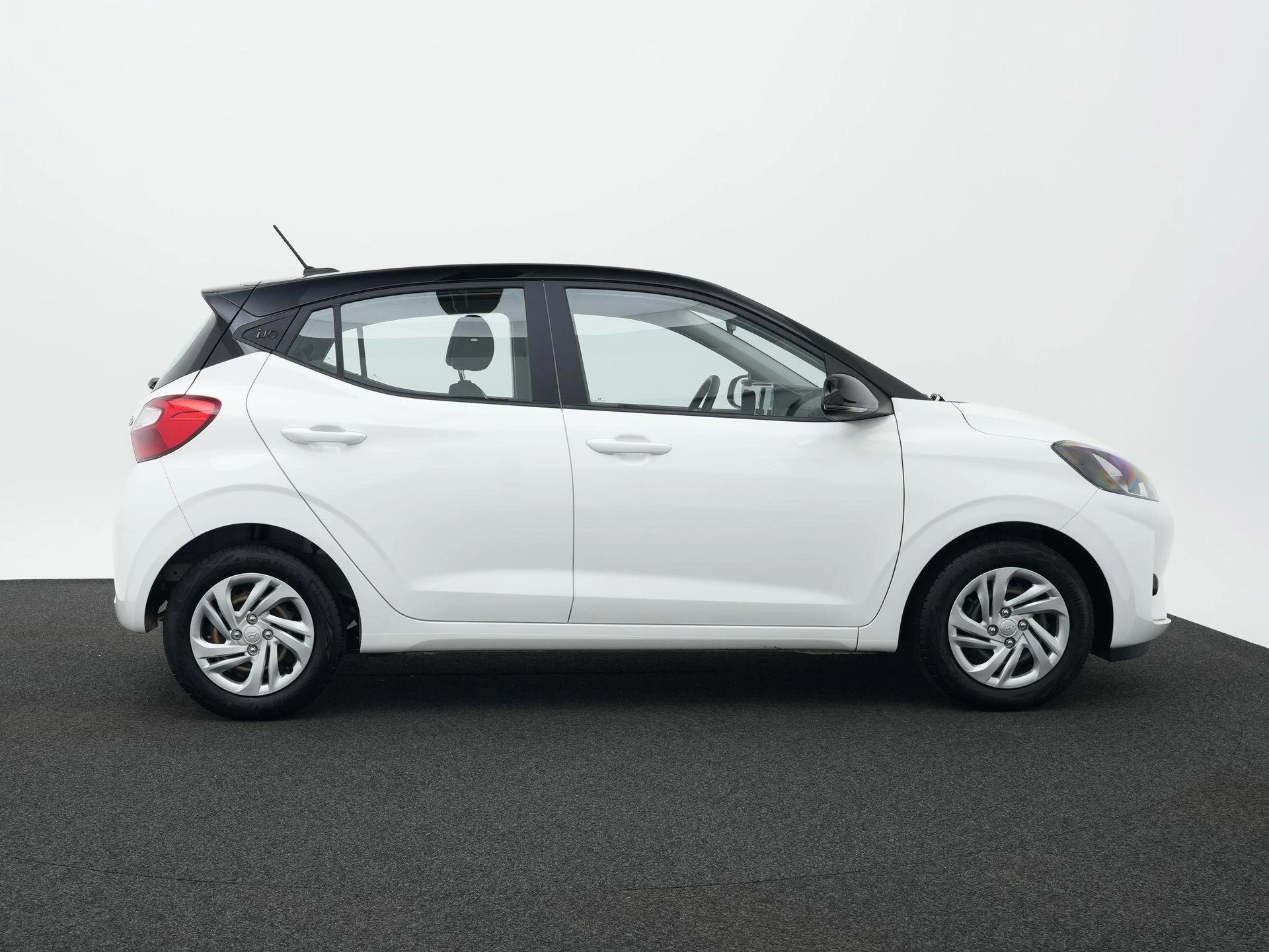 Hyundai-i10-image-10