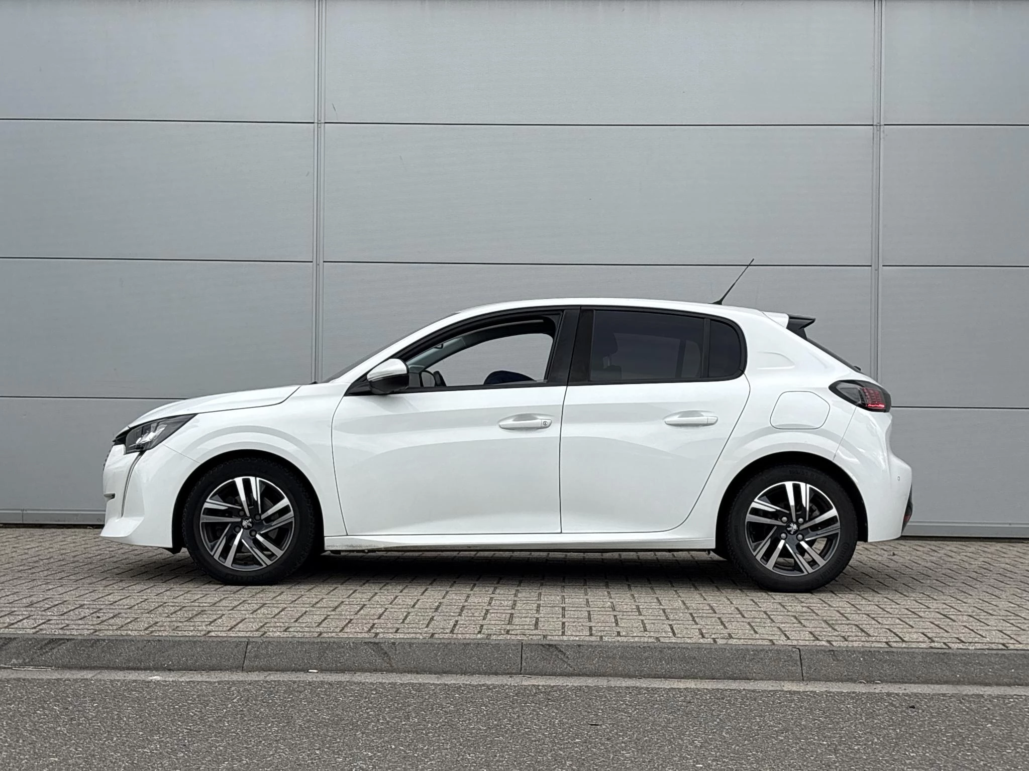 Peugeot 208 1.2 PureTech Blue Lease Allure