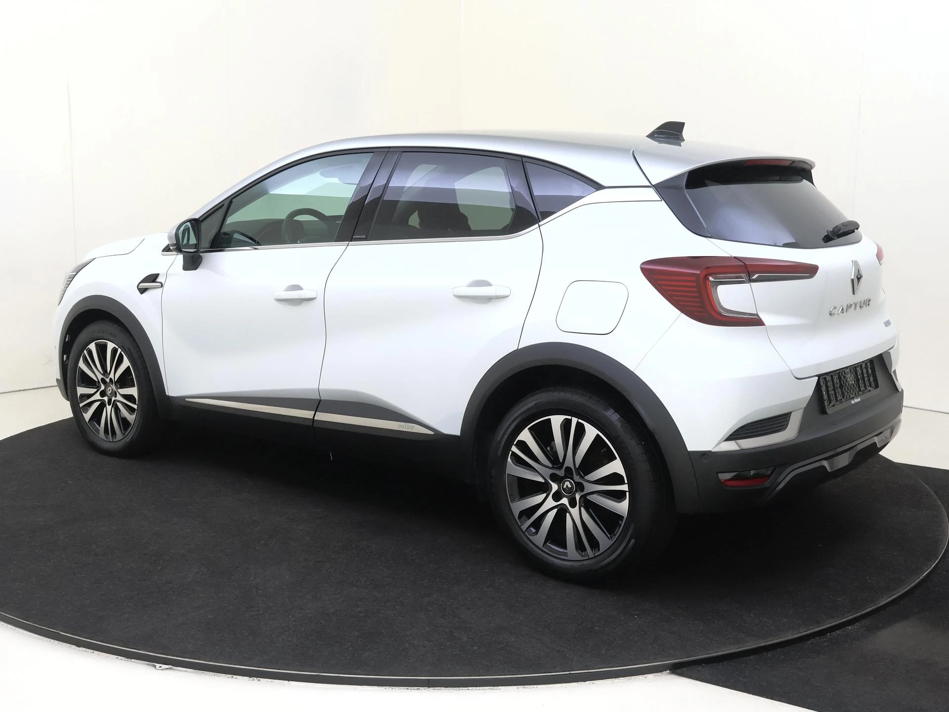 Renault-Captur-image-6