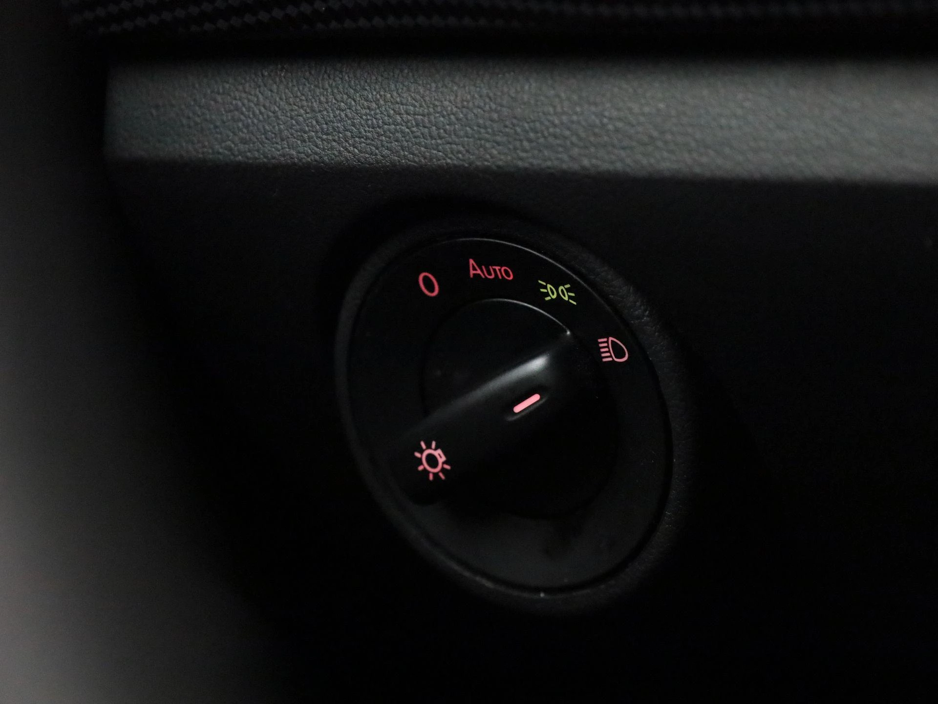 Volkswagen-up!-image-14